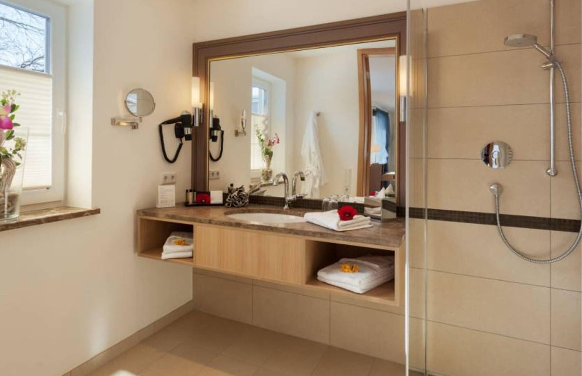 Villa Ludwig Suite Hotel & Chalet