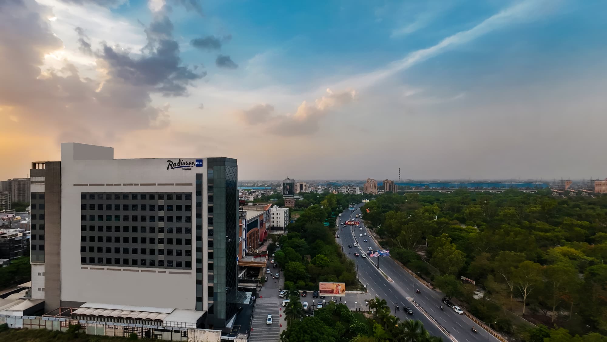 Radisson Blu Towers Kaushambi Delhi NCR