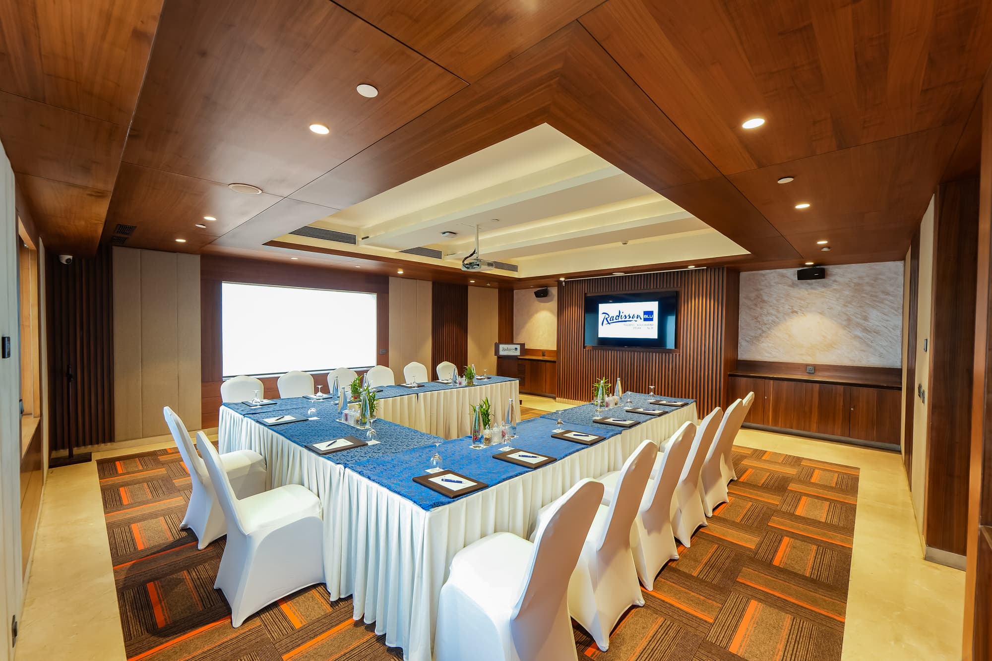 Radisson Blu Towers Kaushambi Delhi NCR