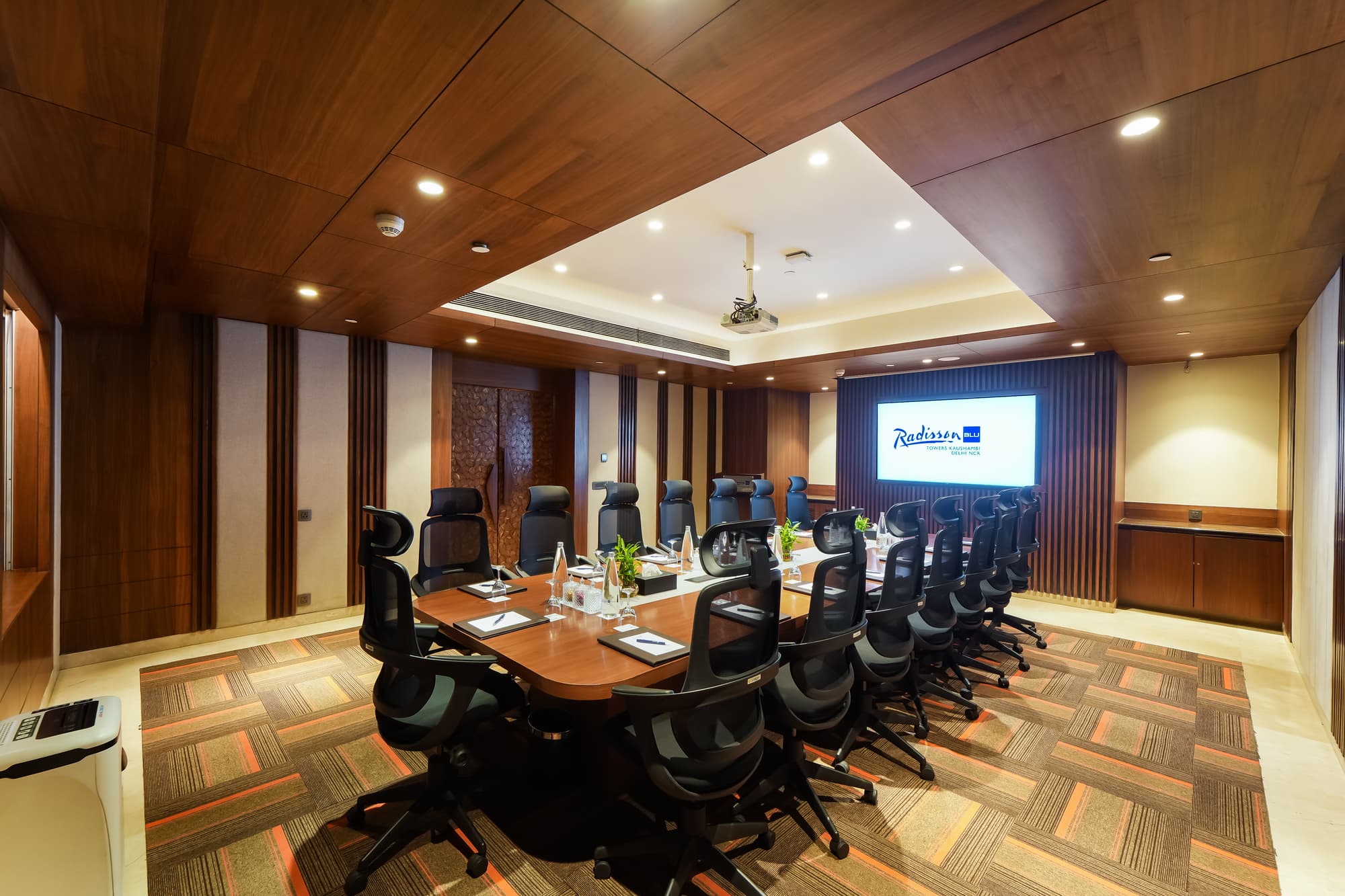 Radisson Blu Towers Kaushambi Delhi NCR