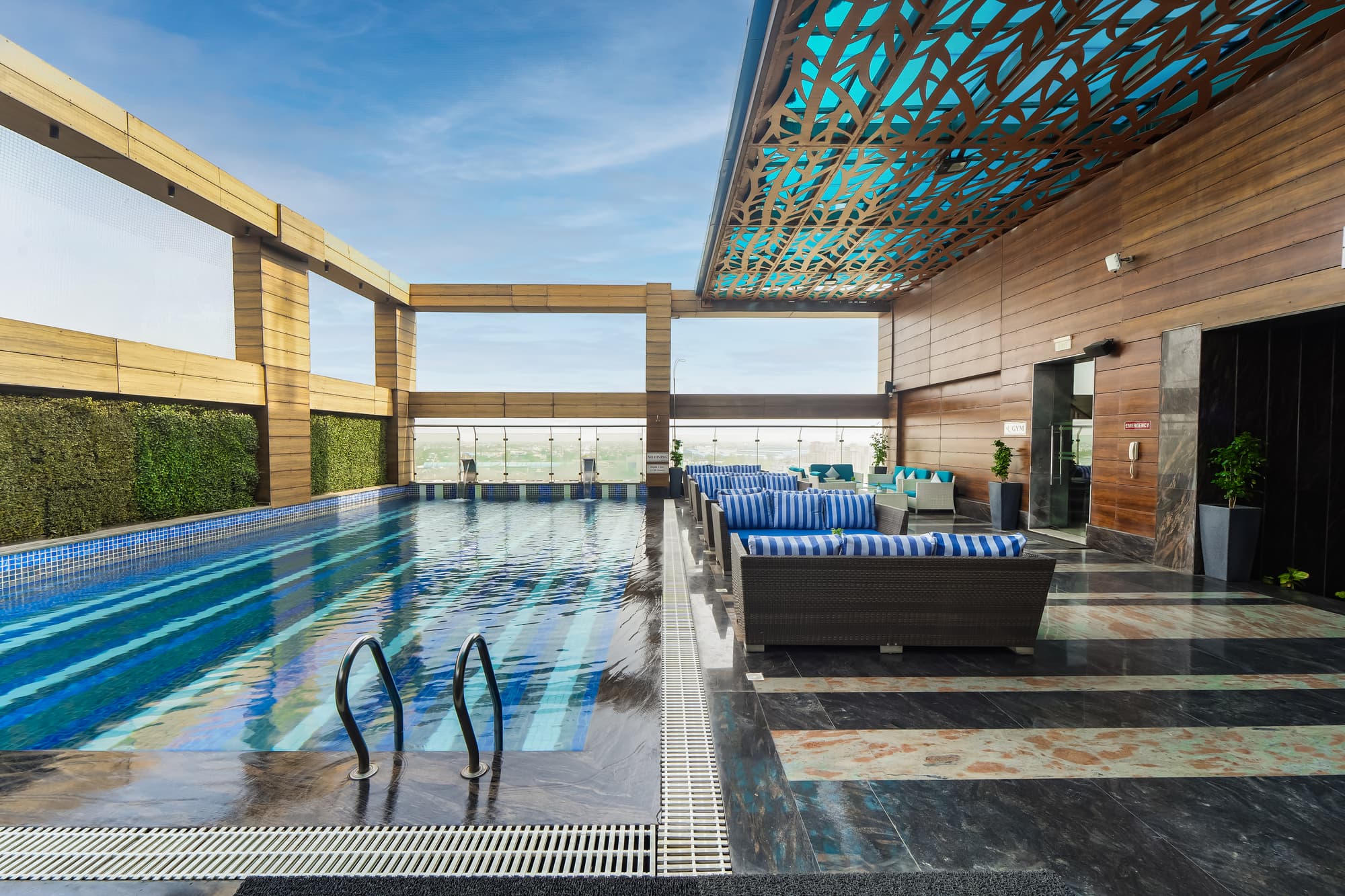 Radisson Blu Towers Kaushambi Delhi NCR