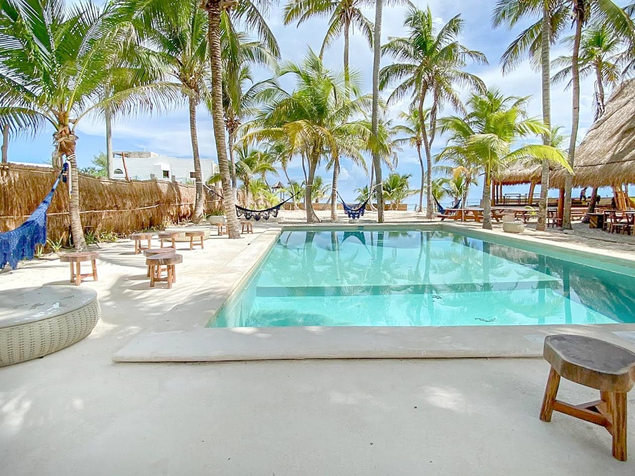 Nílu Isla Mujeres by Selina