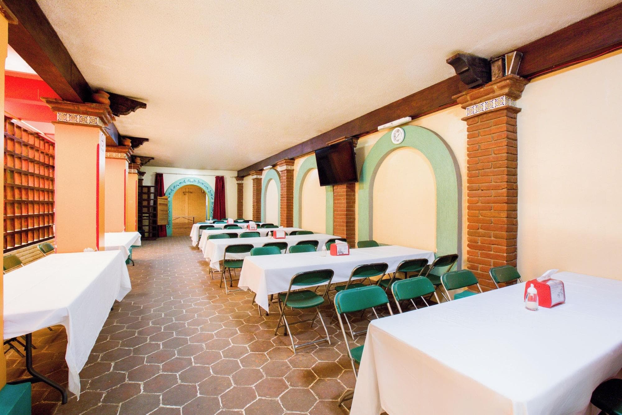 Hotel Maria Teresa Inn