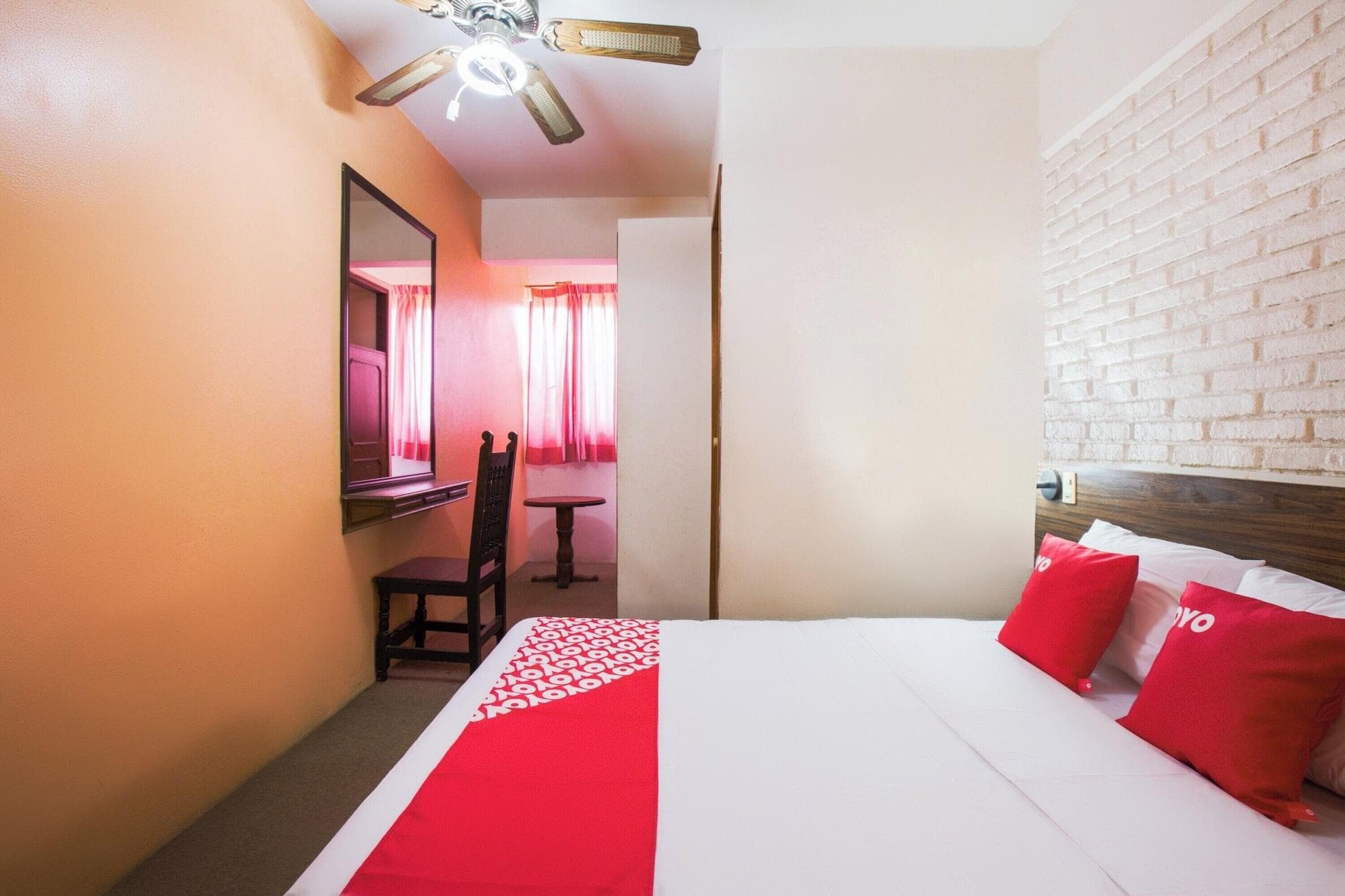 Hotel Maria Teresa Inn
