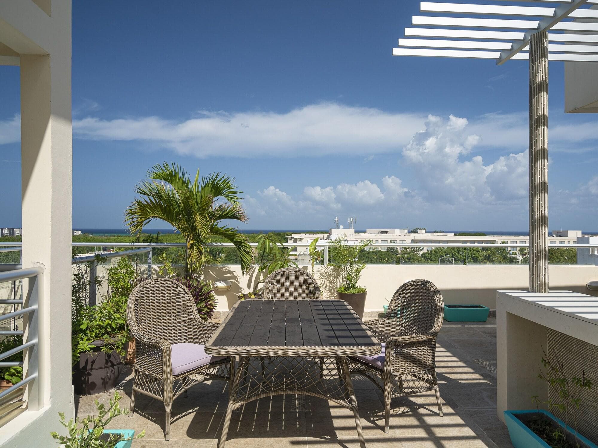 Hotel Punta Esmeralda