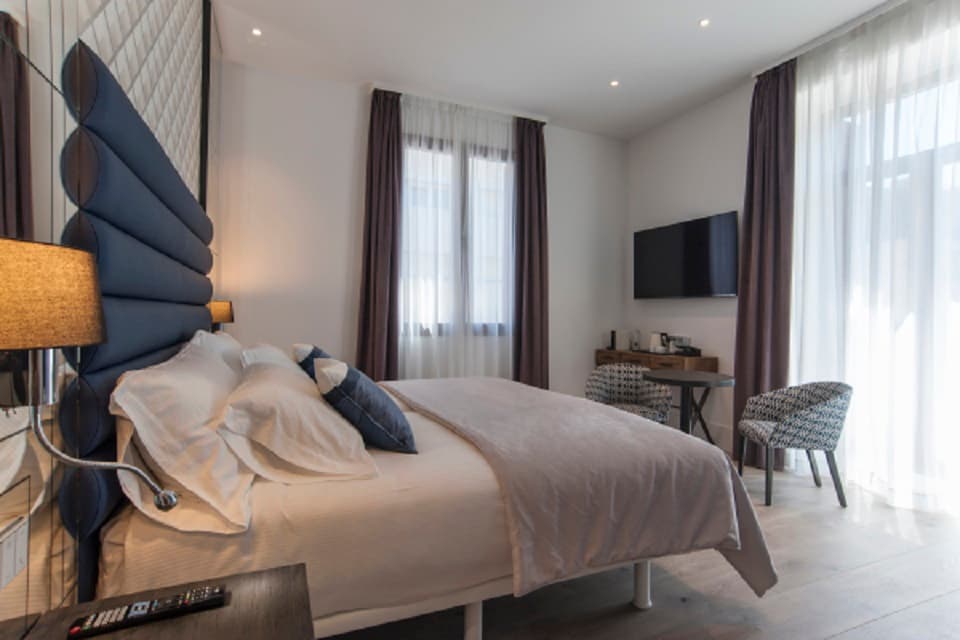 Abba San Sebastian, Room