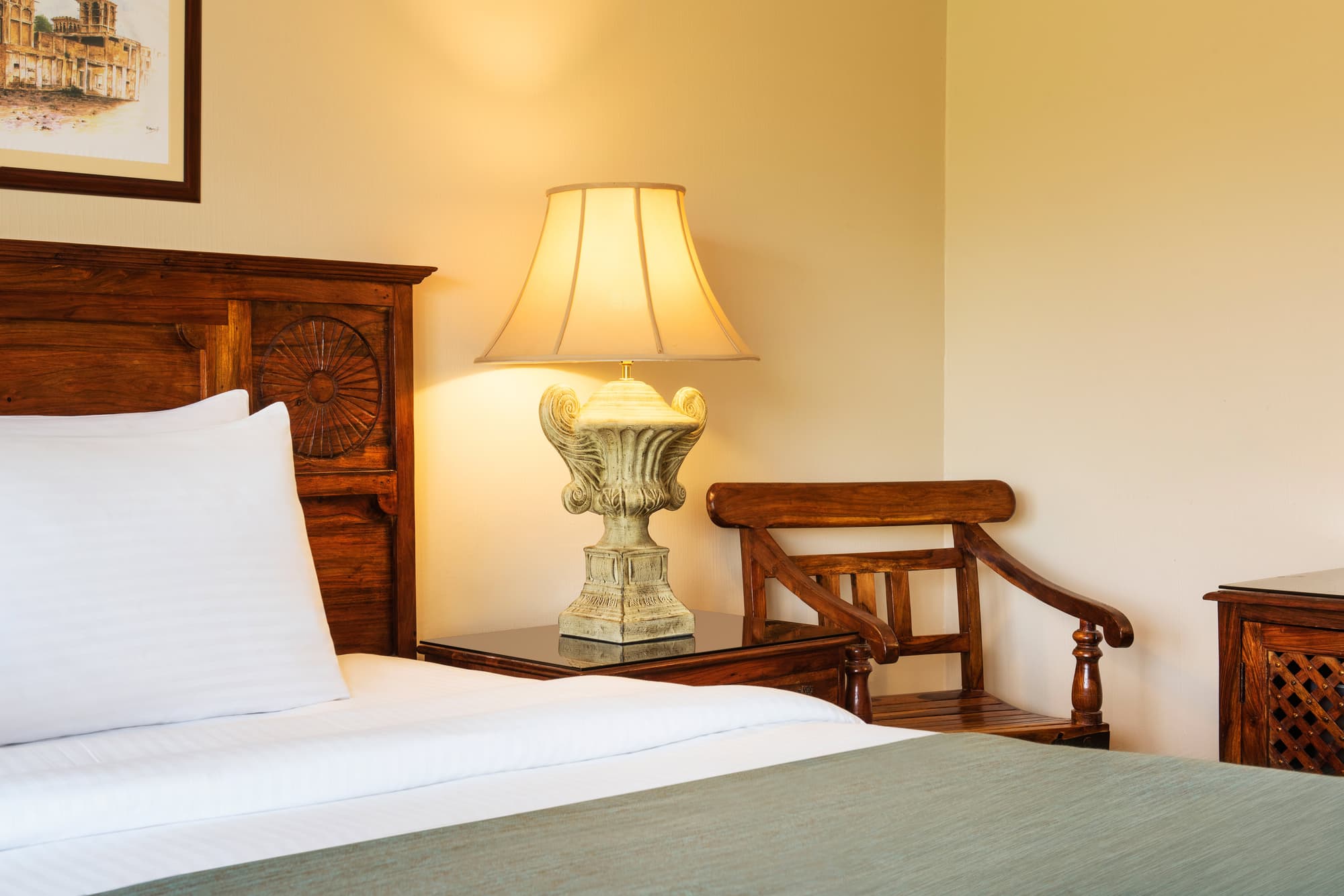 Al Hamra Village, Room