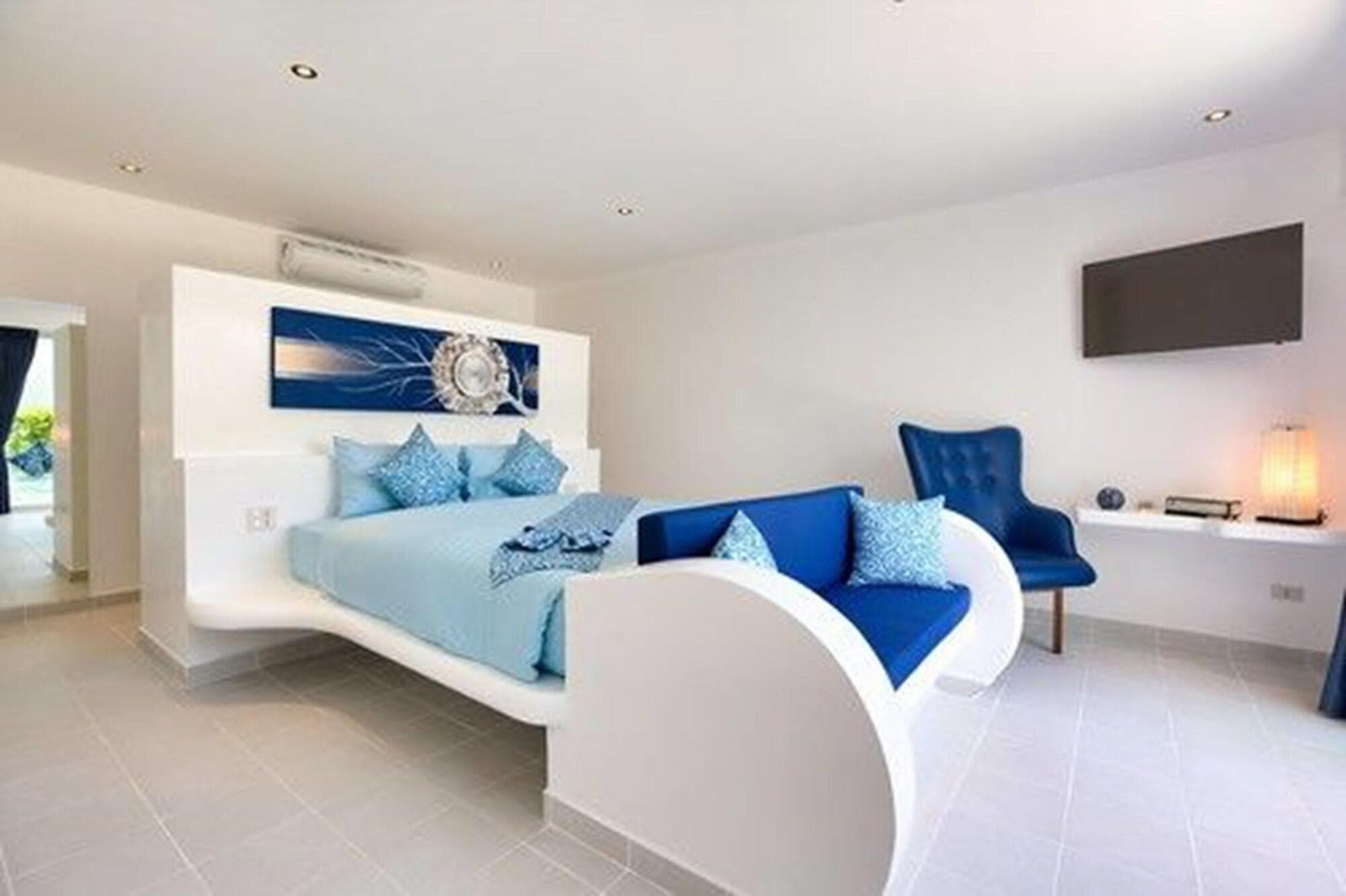 La Perle Luxury Boutique Hotel, Room