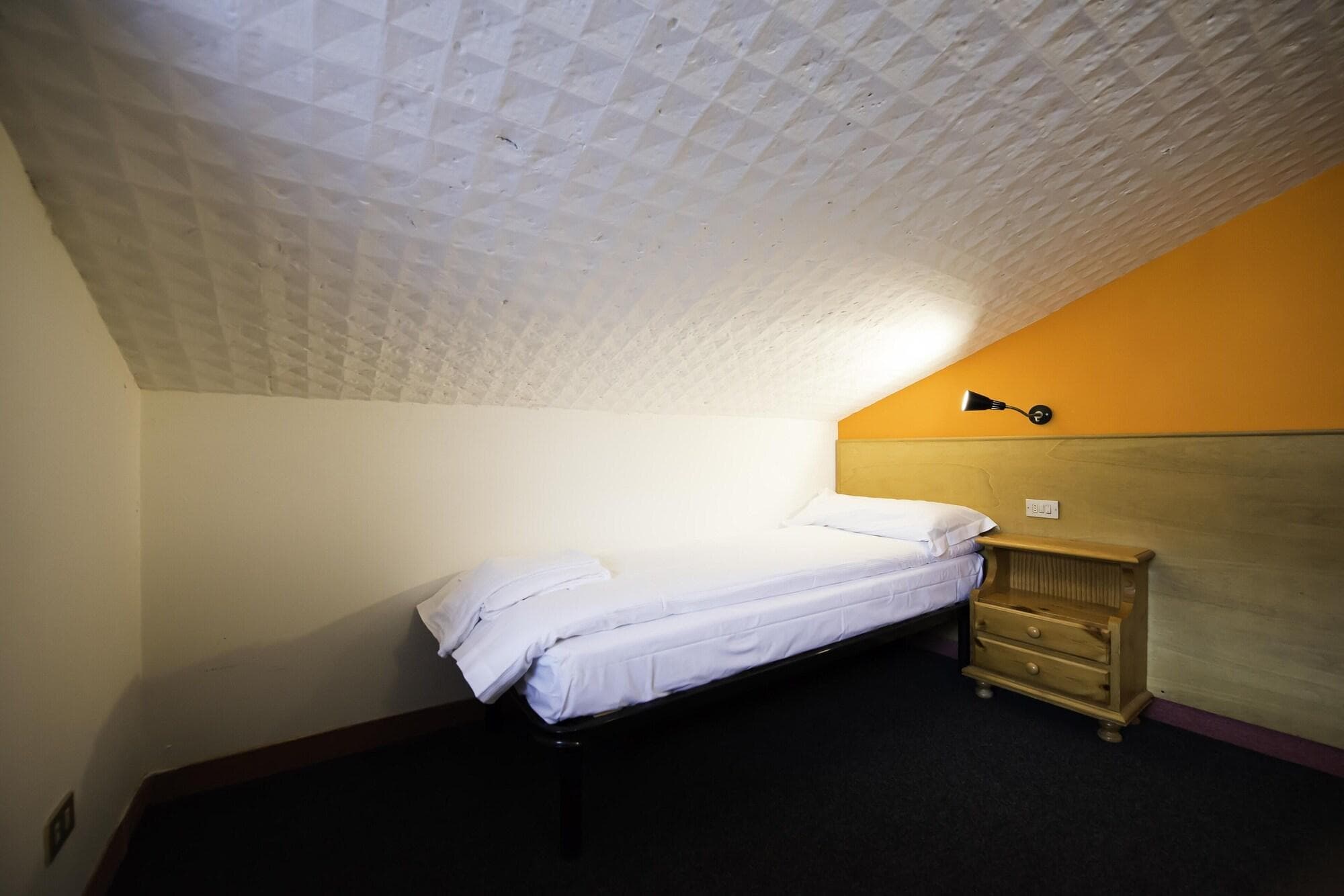 Hotel Teola