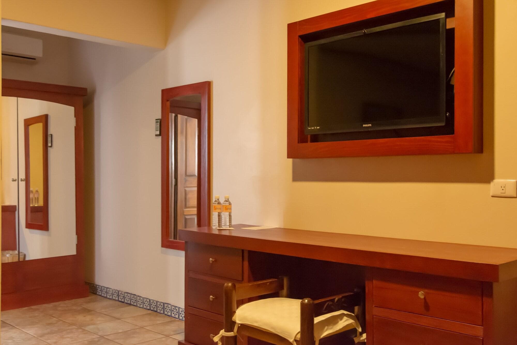 Hotel Santa Helena Plaza