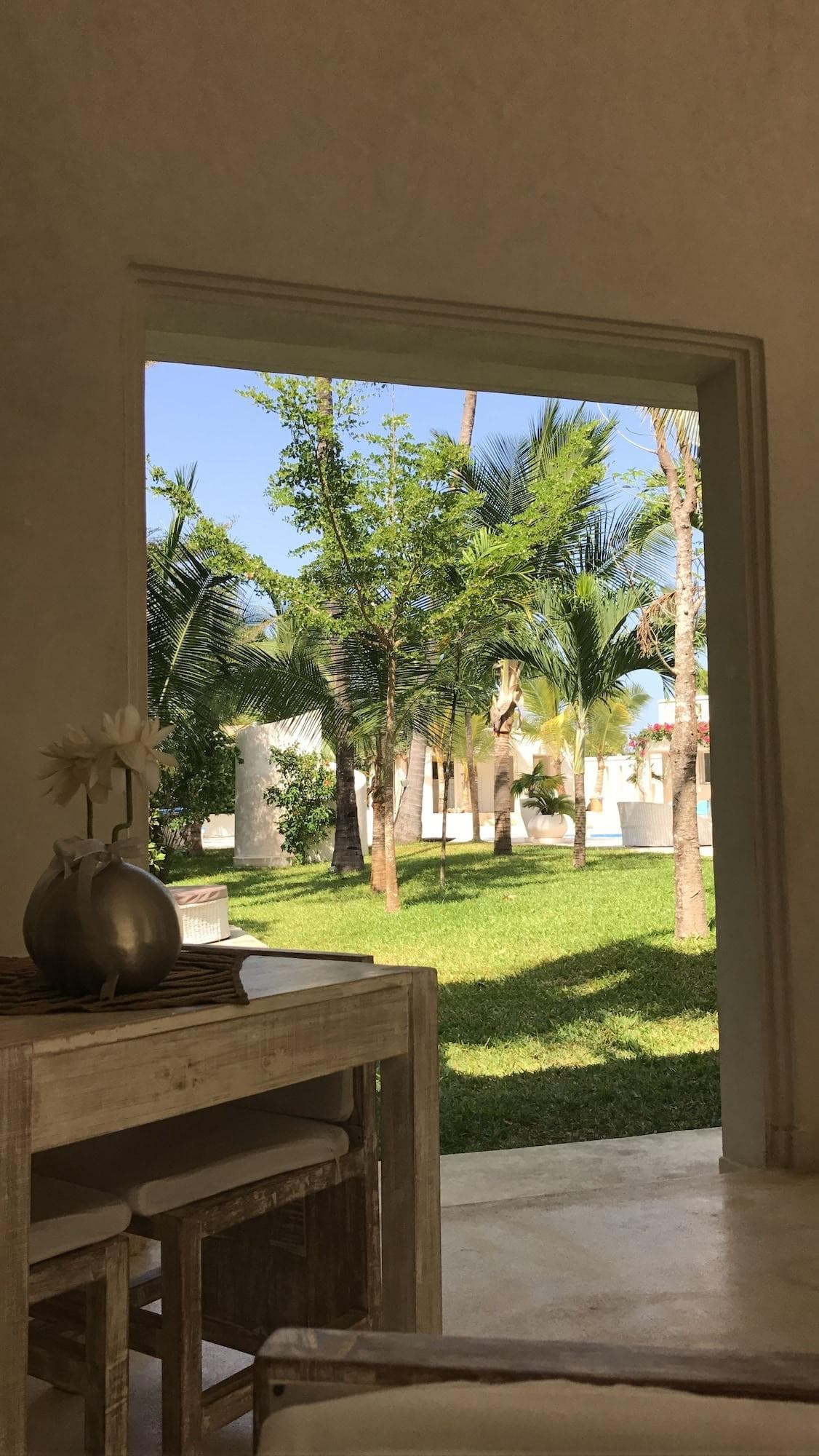 The Villa Luxury Suites Hotel