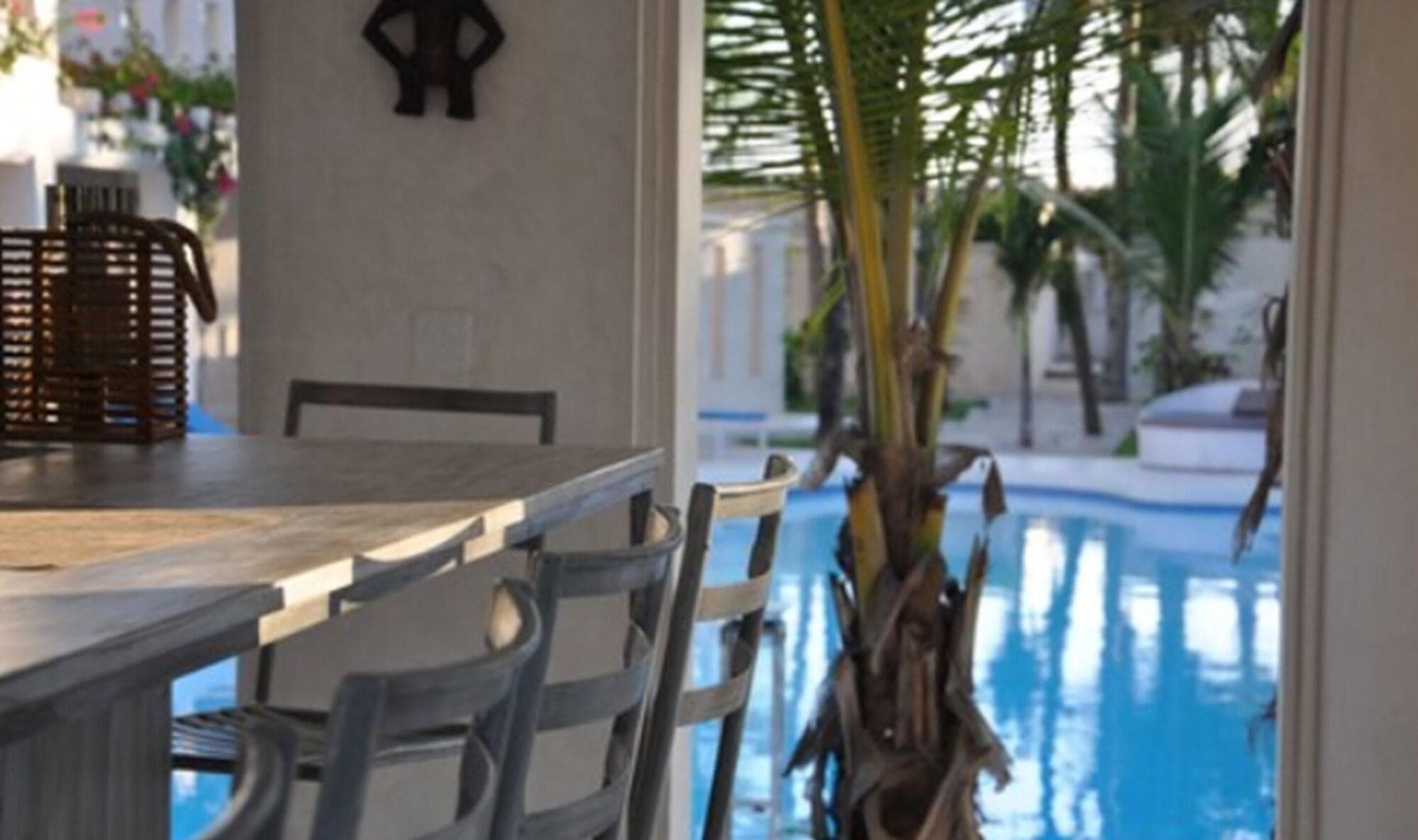 The Villa Luxury Suites Hotel
