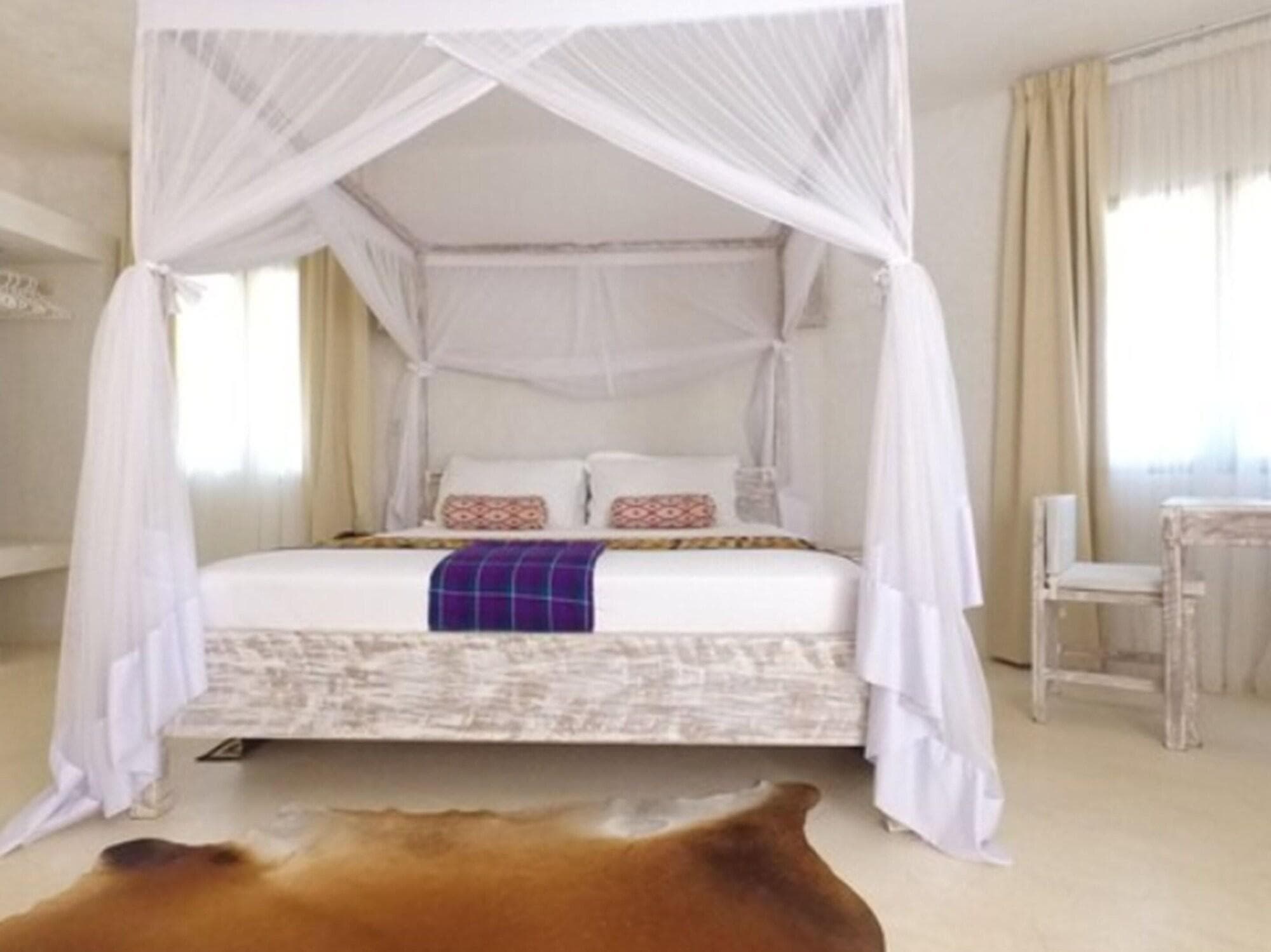 The Villa Luxury Suites Hotel