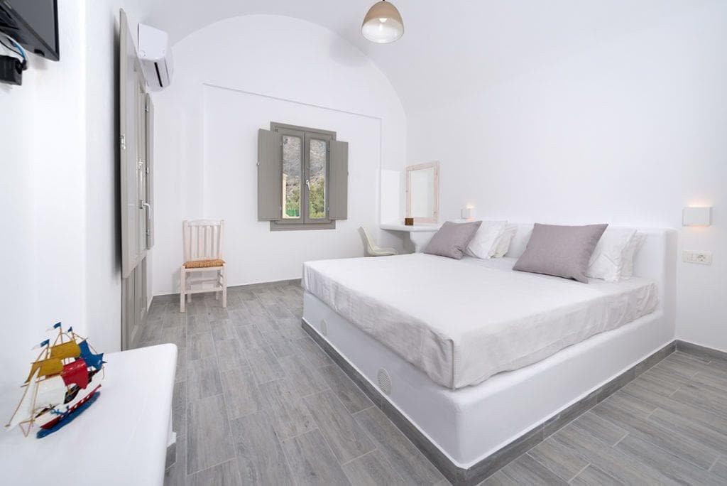 Casa Iphigenia, Room