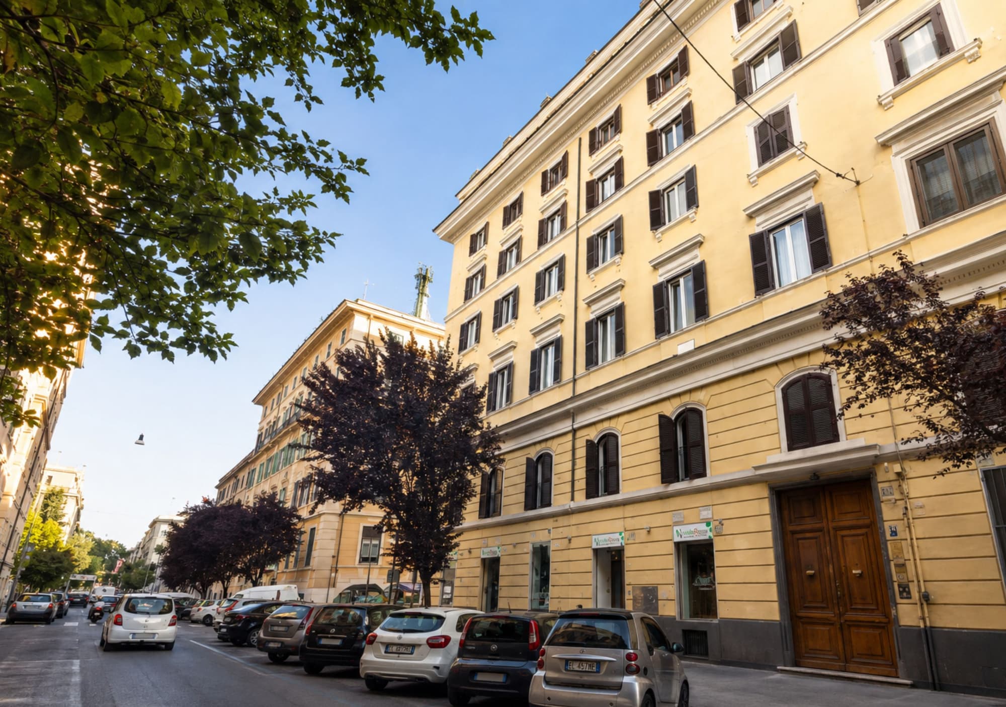 Inside Roma Rooms by DOT Suites