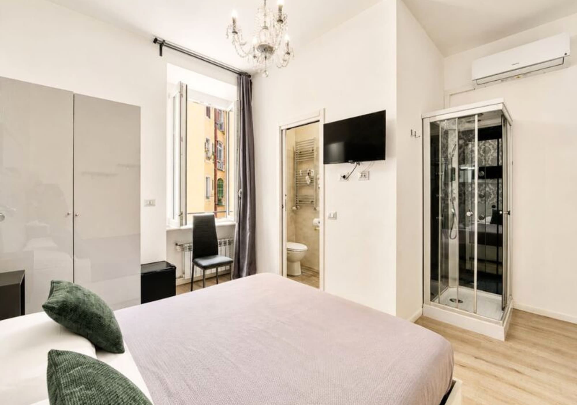 Inside Roma Rooms by DOT Suites