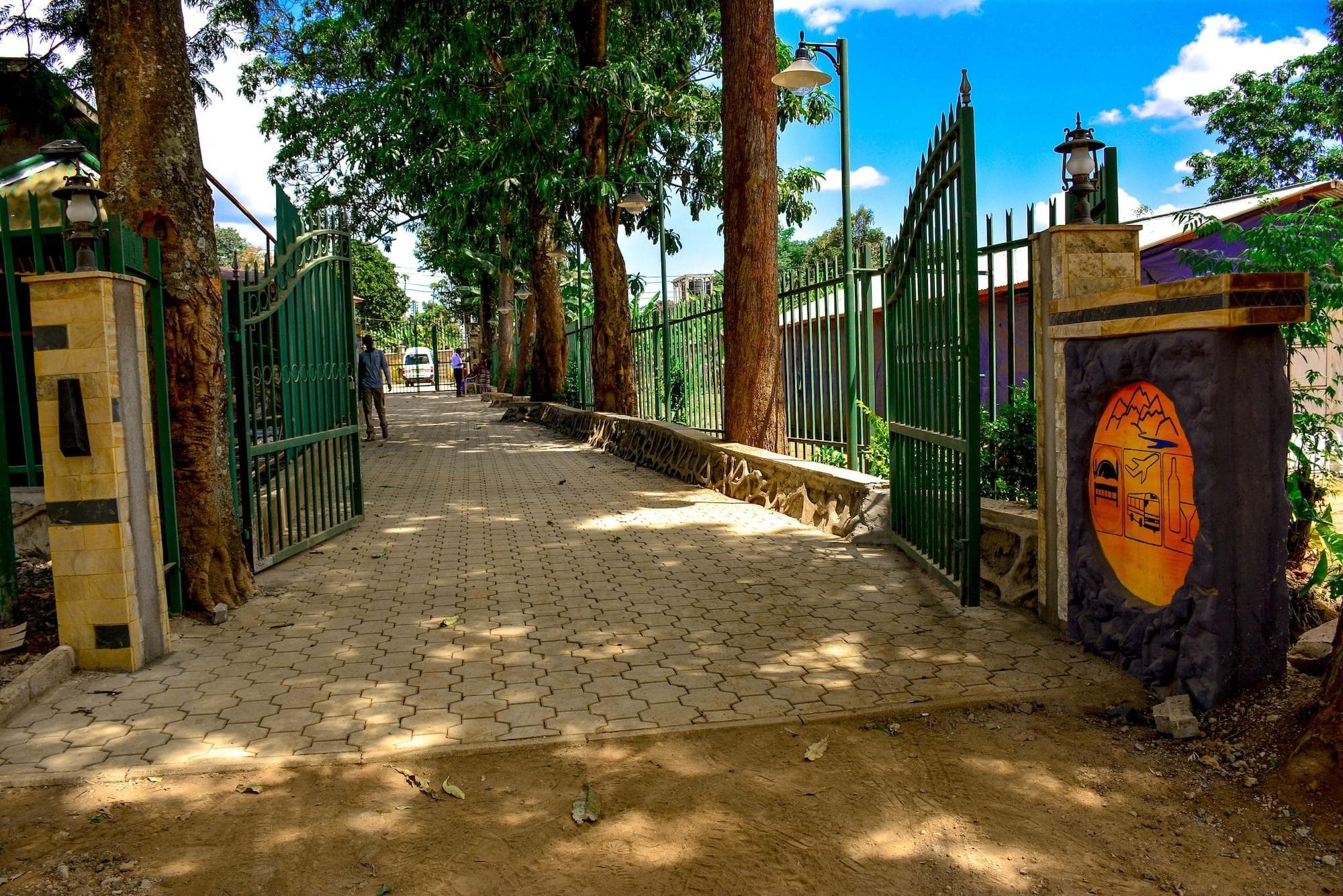 Crest Safari Lodge