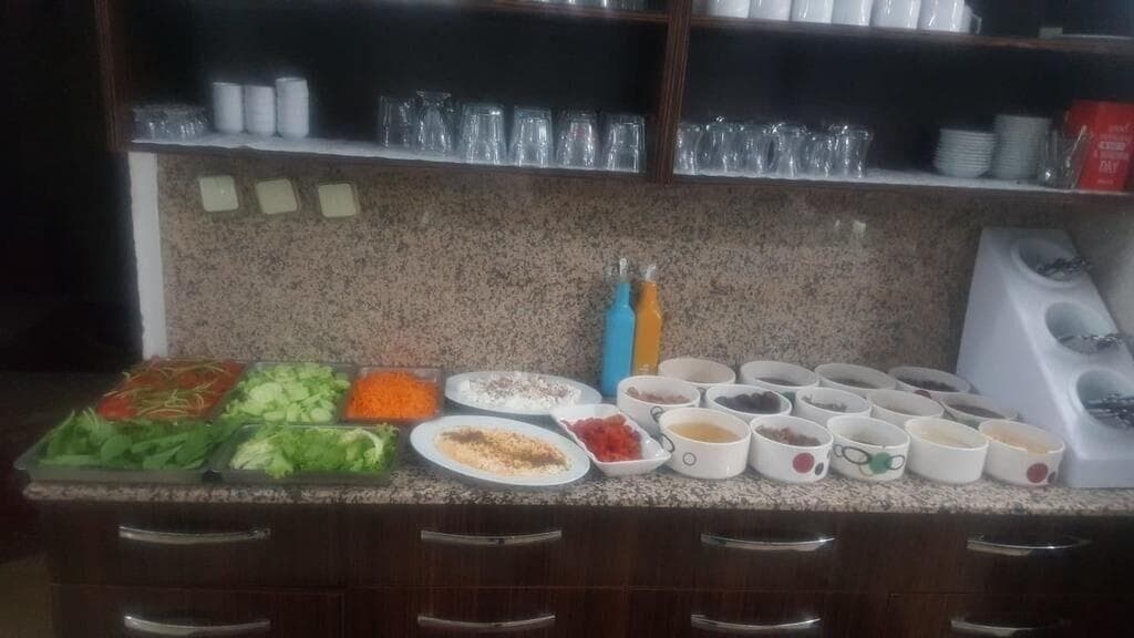 Hotel Seven Brothers