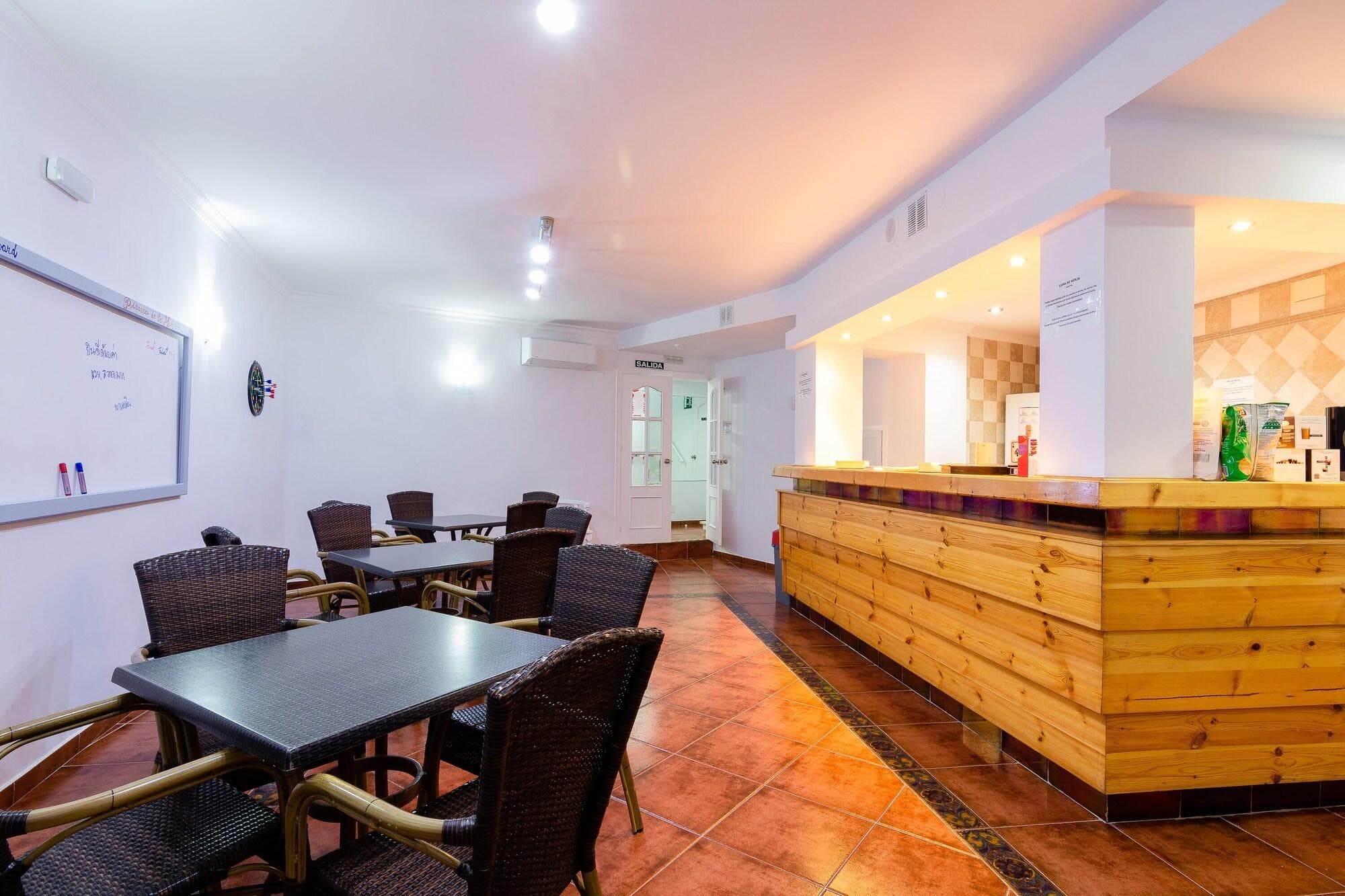 Hostal Luna De Nerja