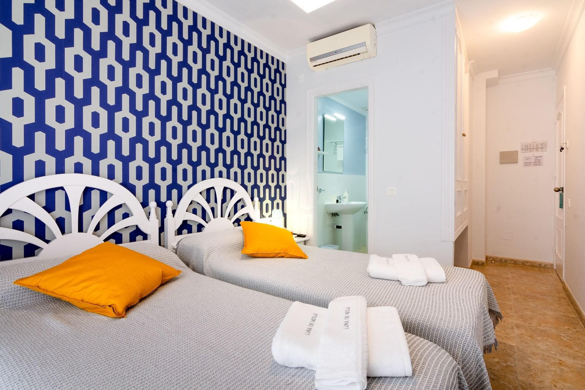 Hostal Luna De Nerja