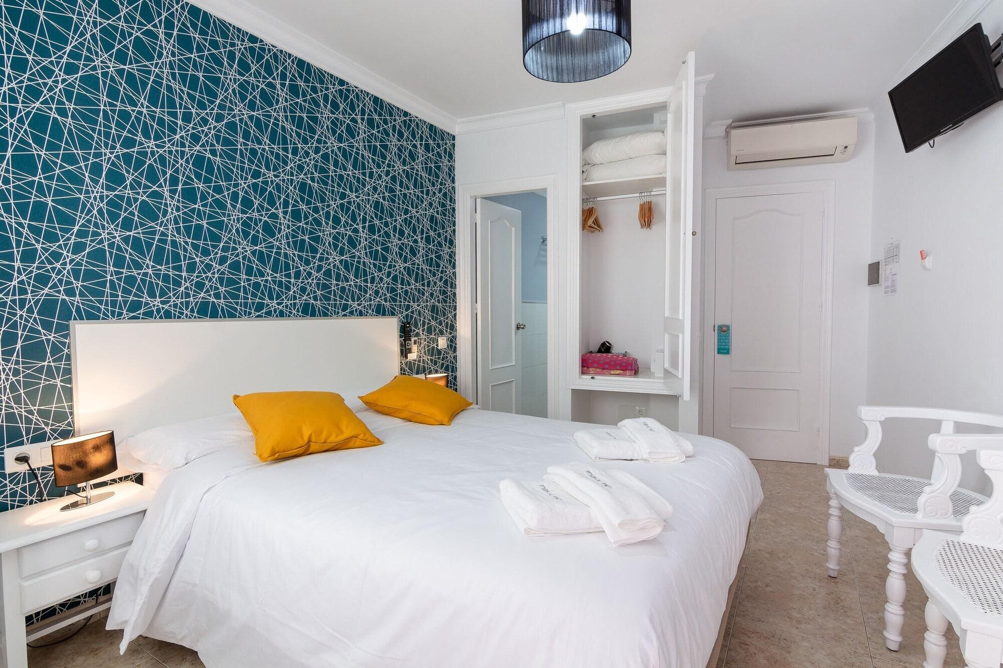 Hostal Luna De Nerja