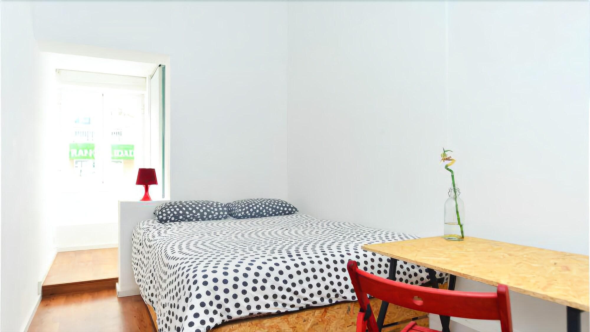 Avenue Rooms & Suites