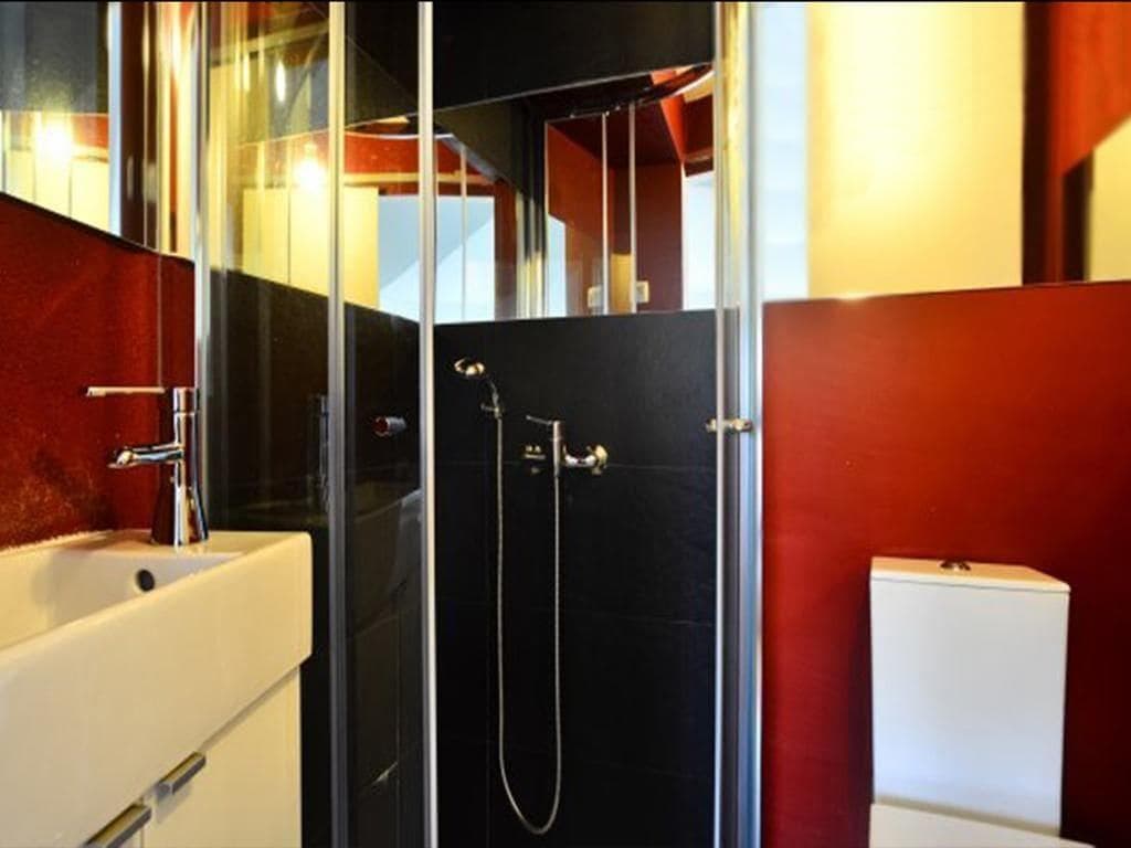 Avenue Rooms & Suites