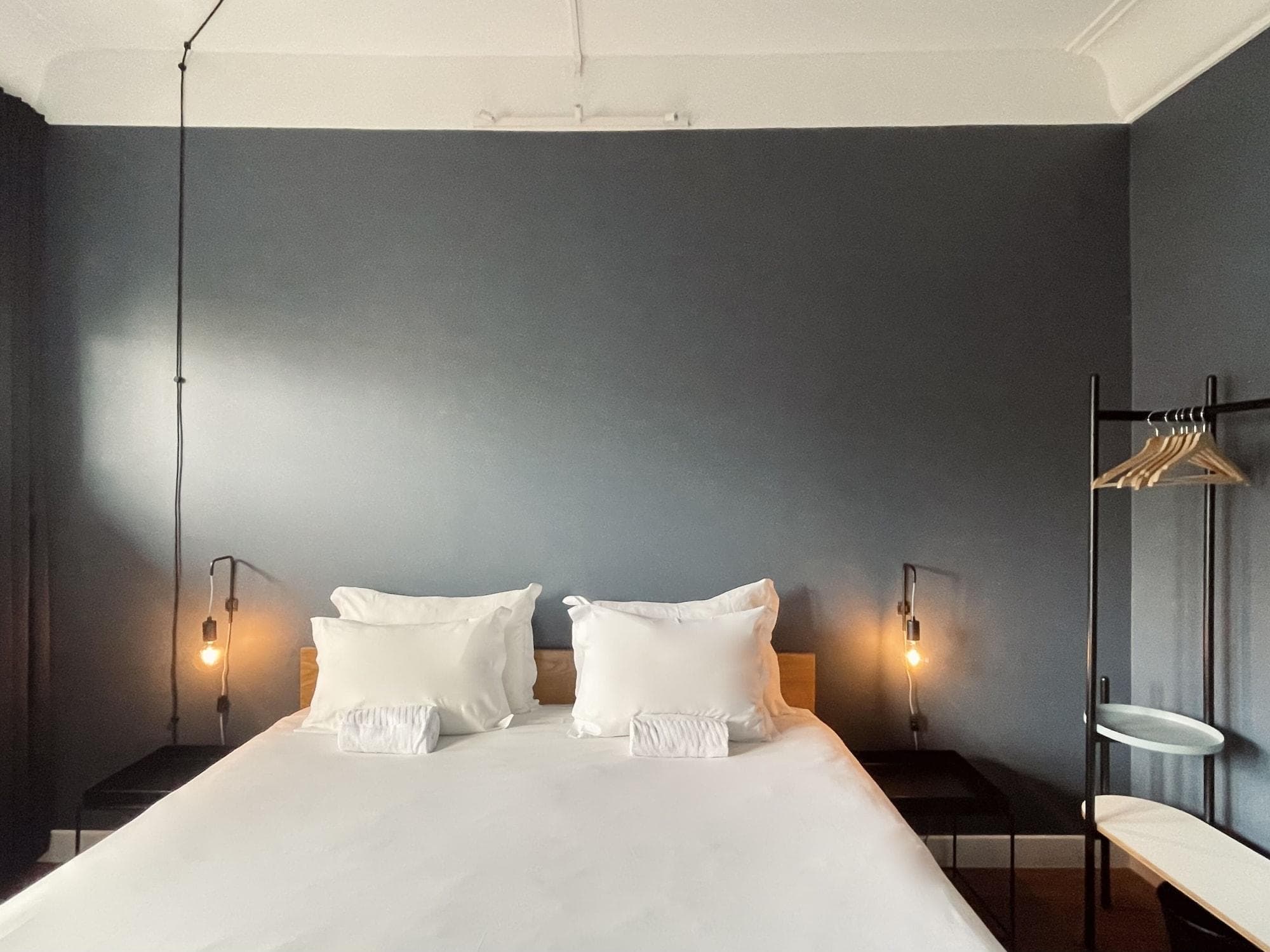 Avenue Rooms & Suites