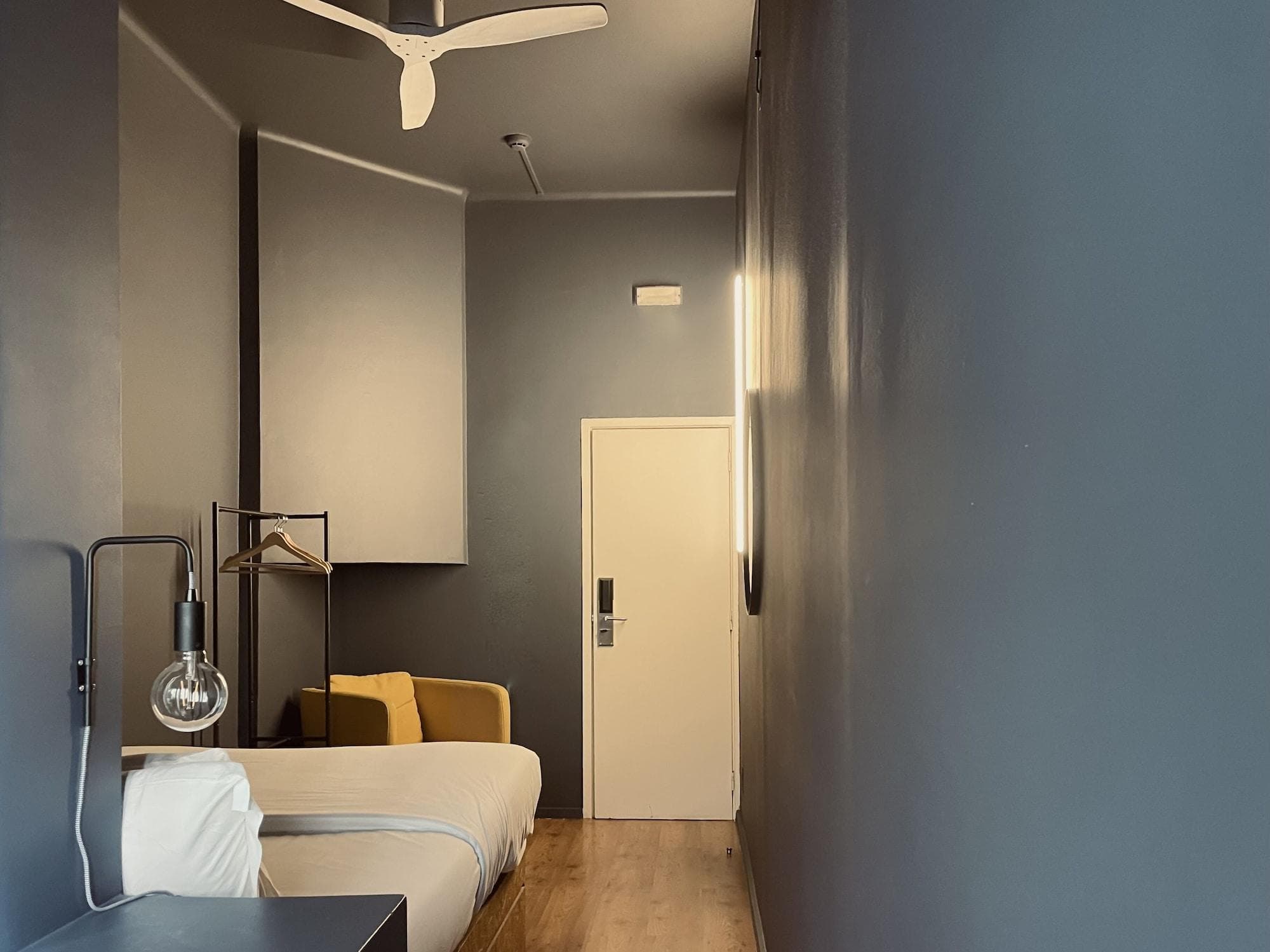 Avenue Rooms & Suites