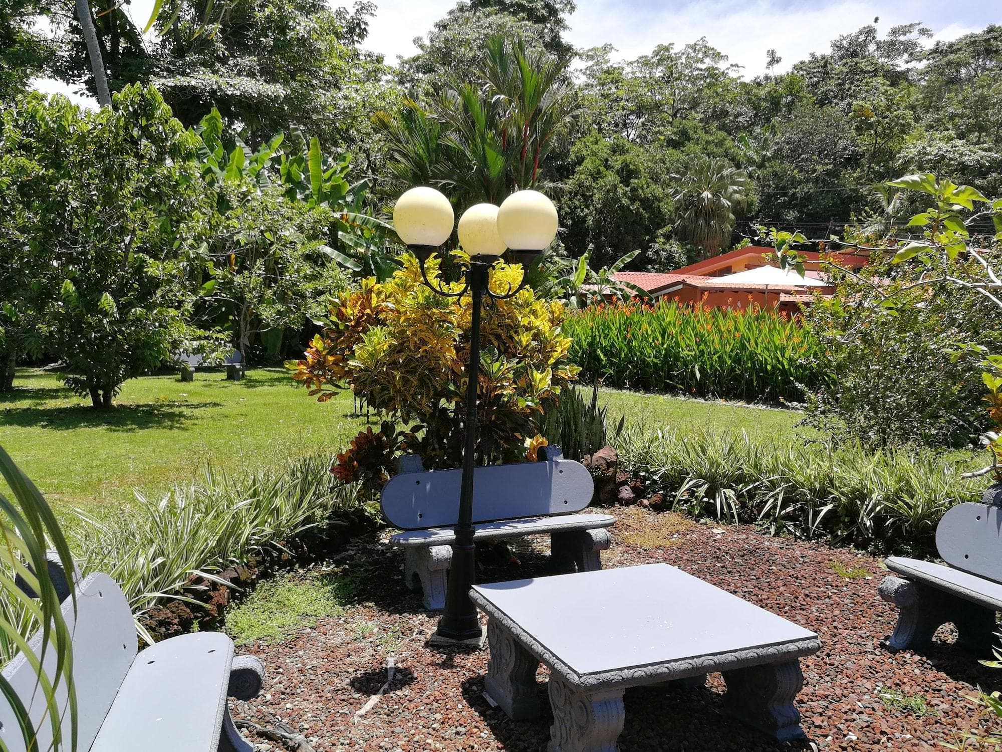 Espadilla Gardens Hotel