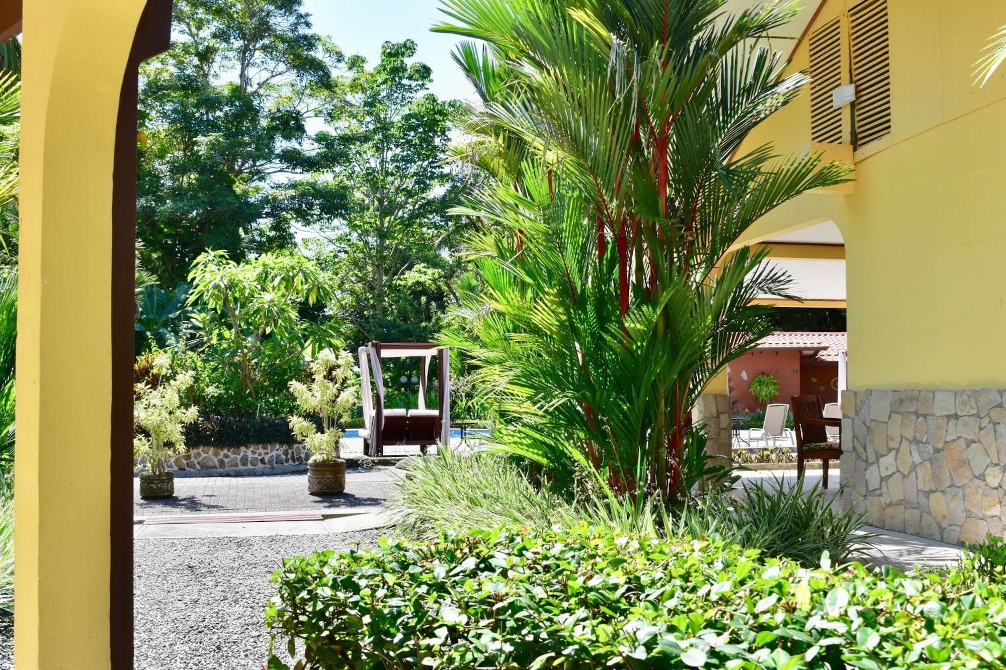 Espadilla Gardens Hotel