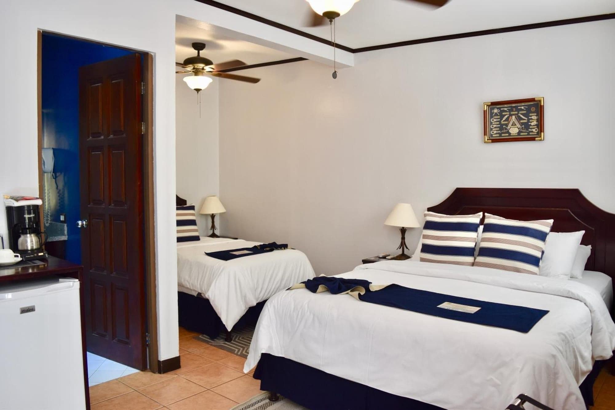 Espadilla Gardens Hotel