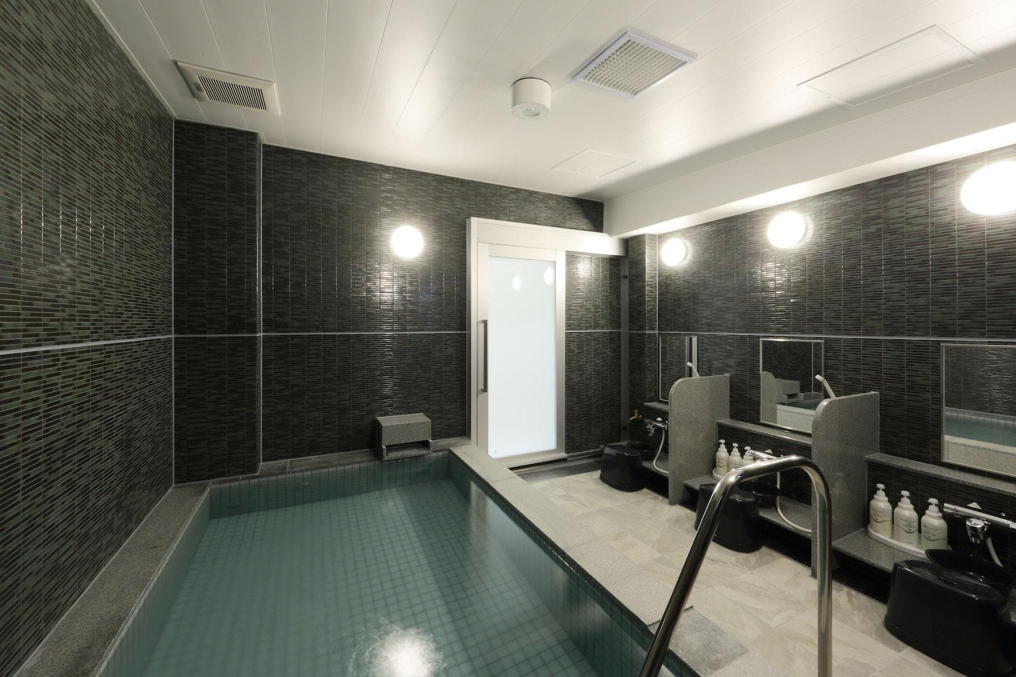 Hotel Kuretakeso Takayama Ekimae, Sports and Entertainment