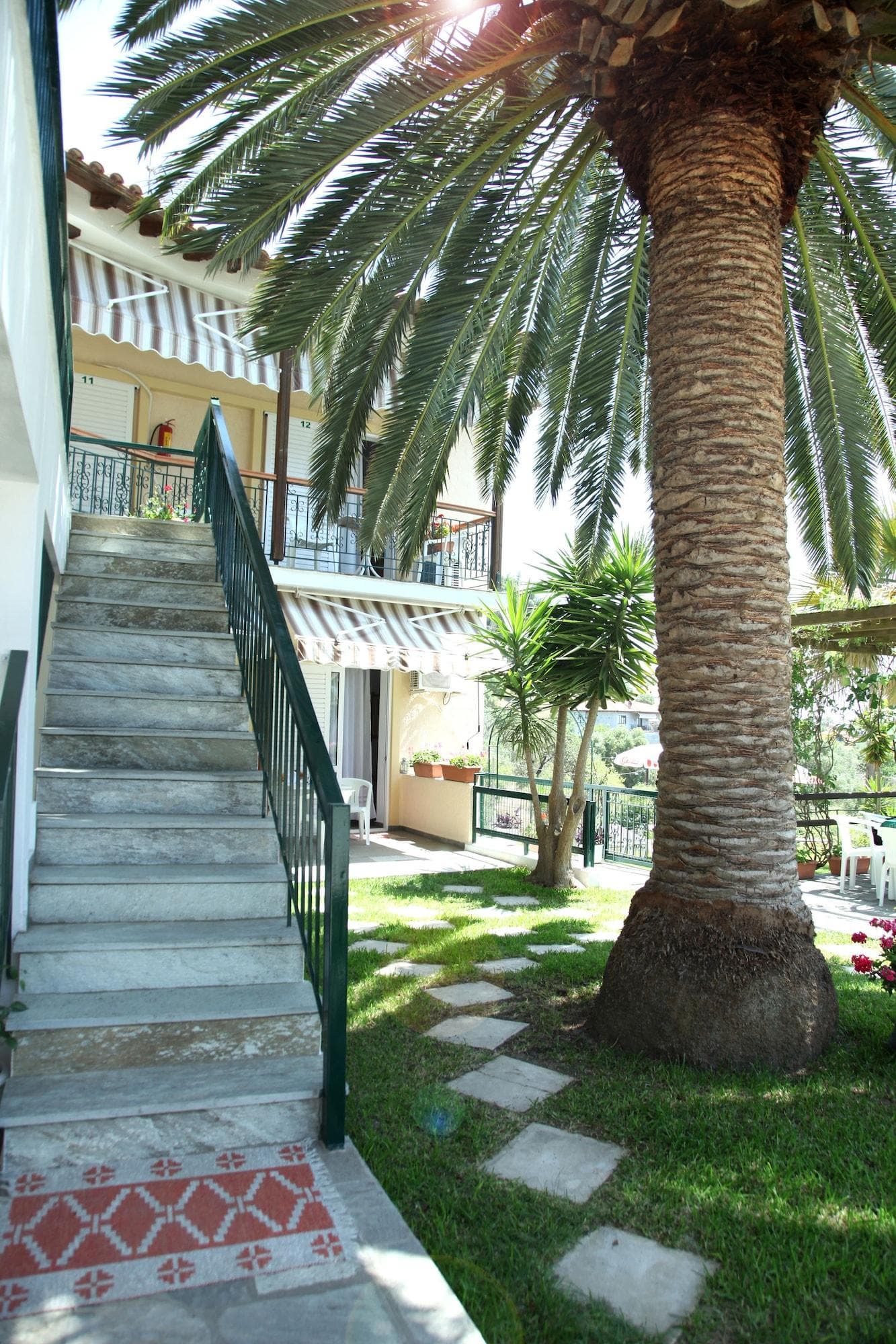 Skioni Studios