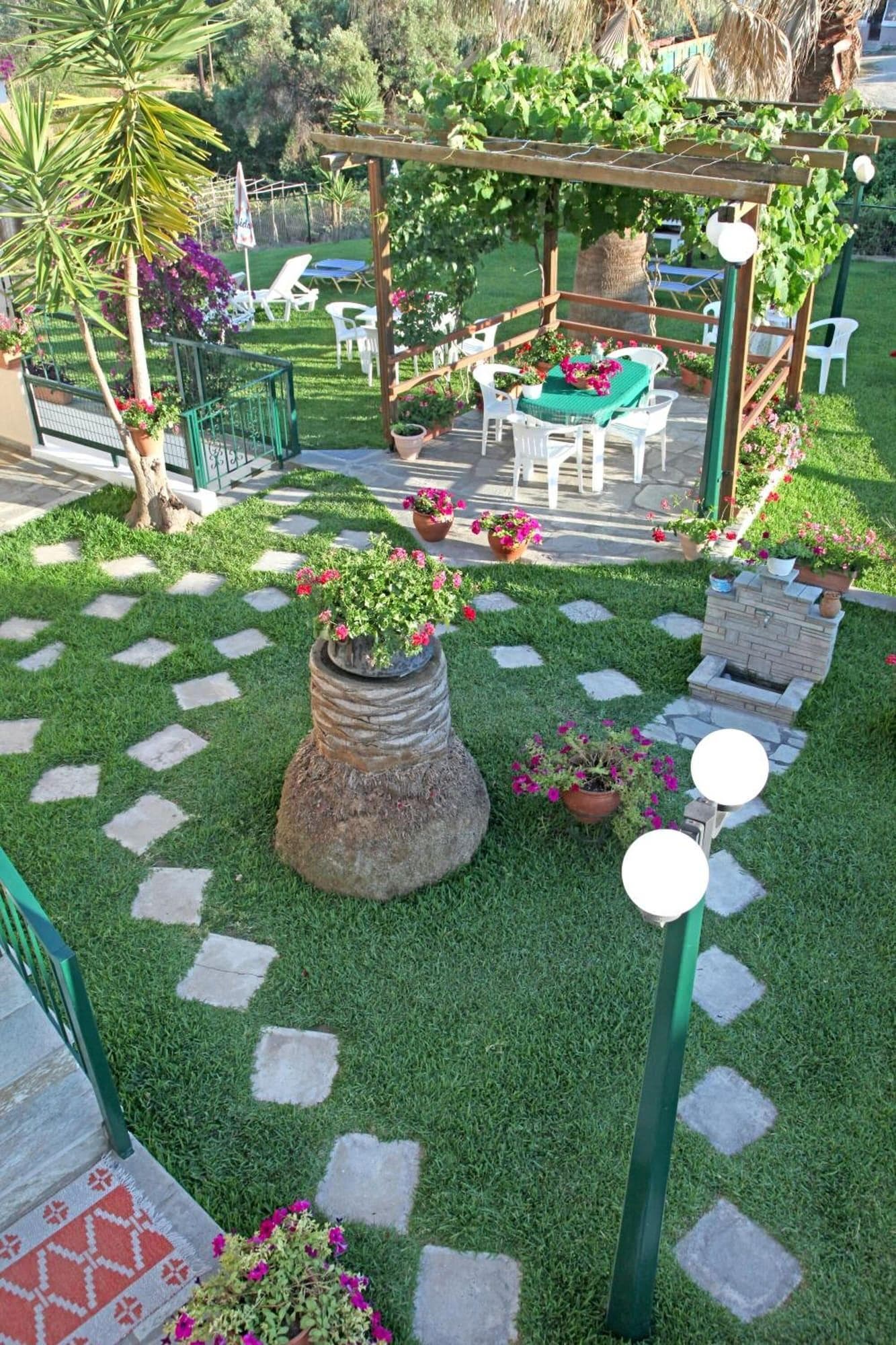 Skioni Studios