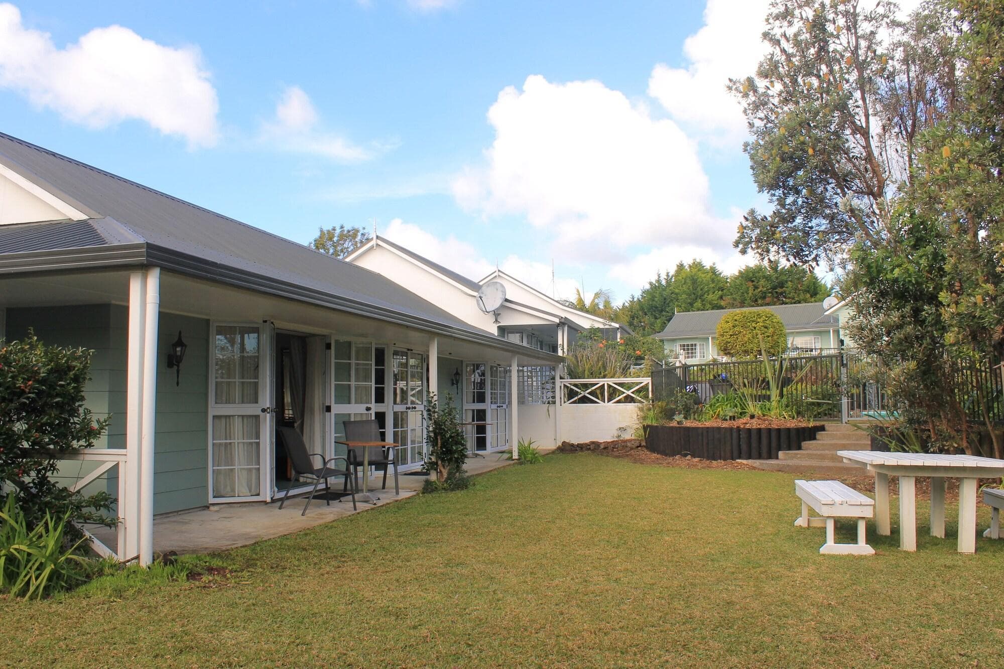 Ash Grove Boutique Motel