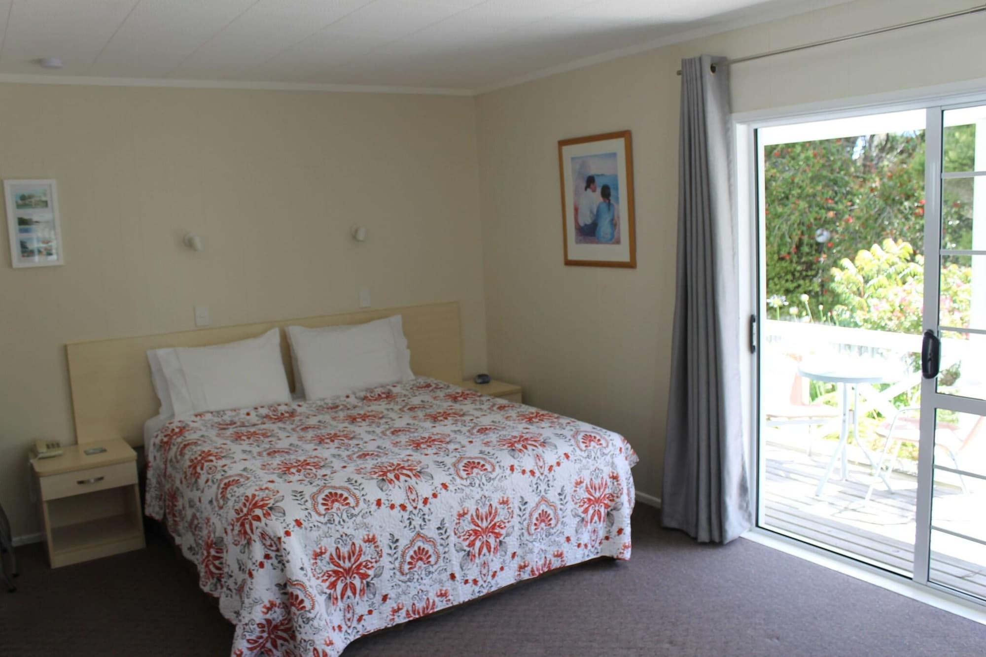 Ash Grove Boutique Motel