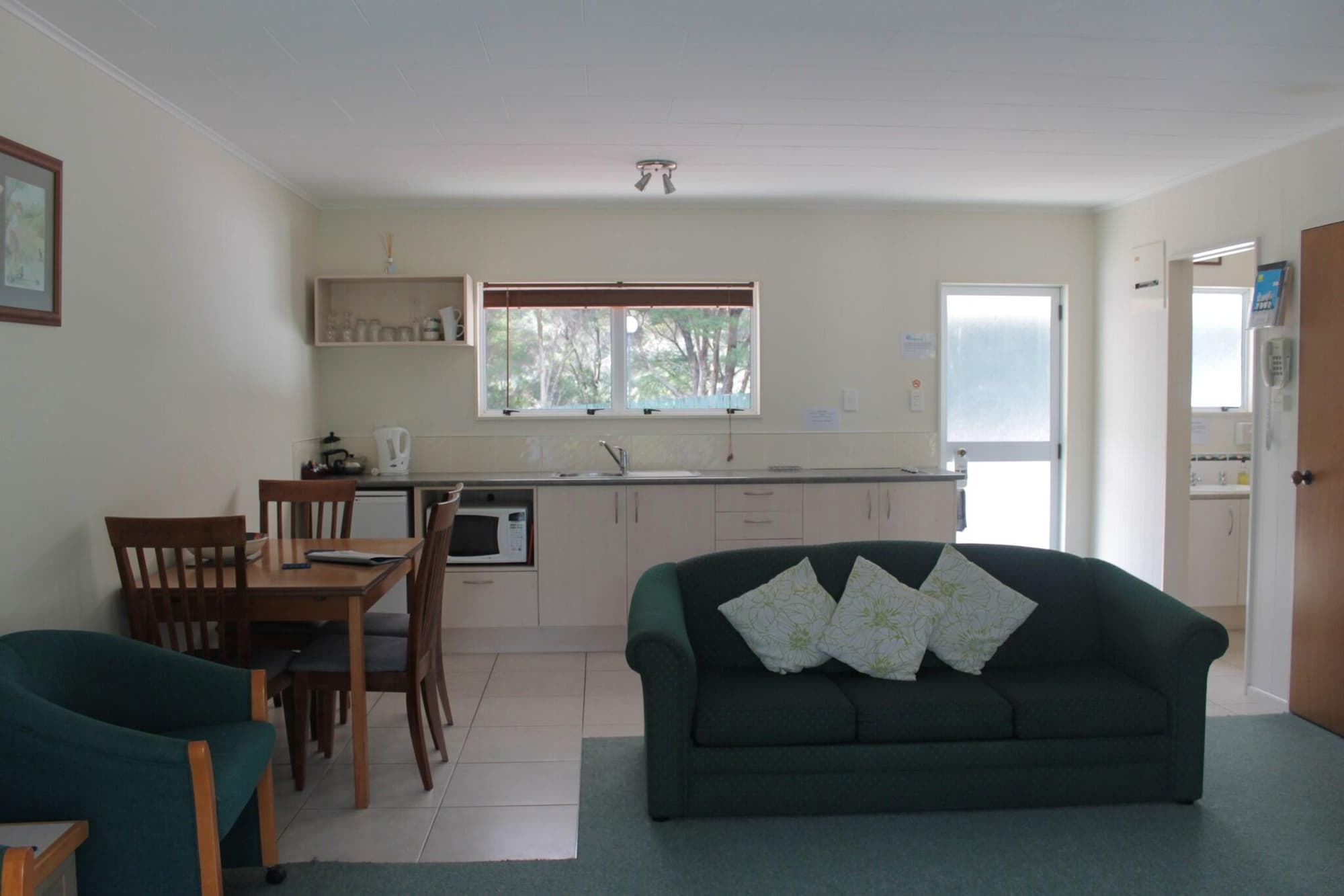 Ash Grove Boutique Motel