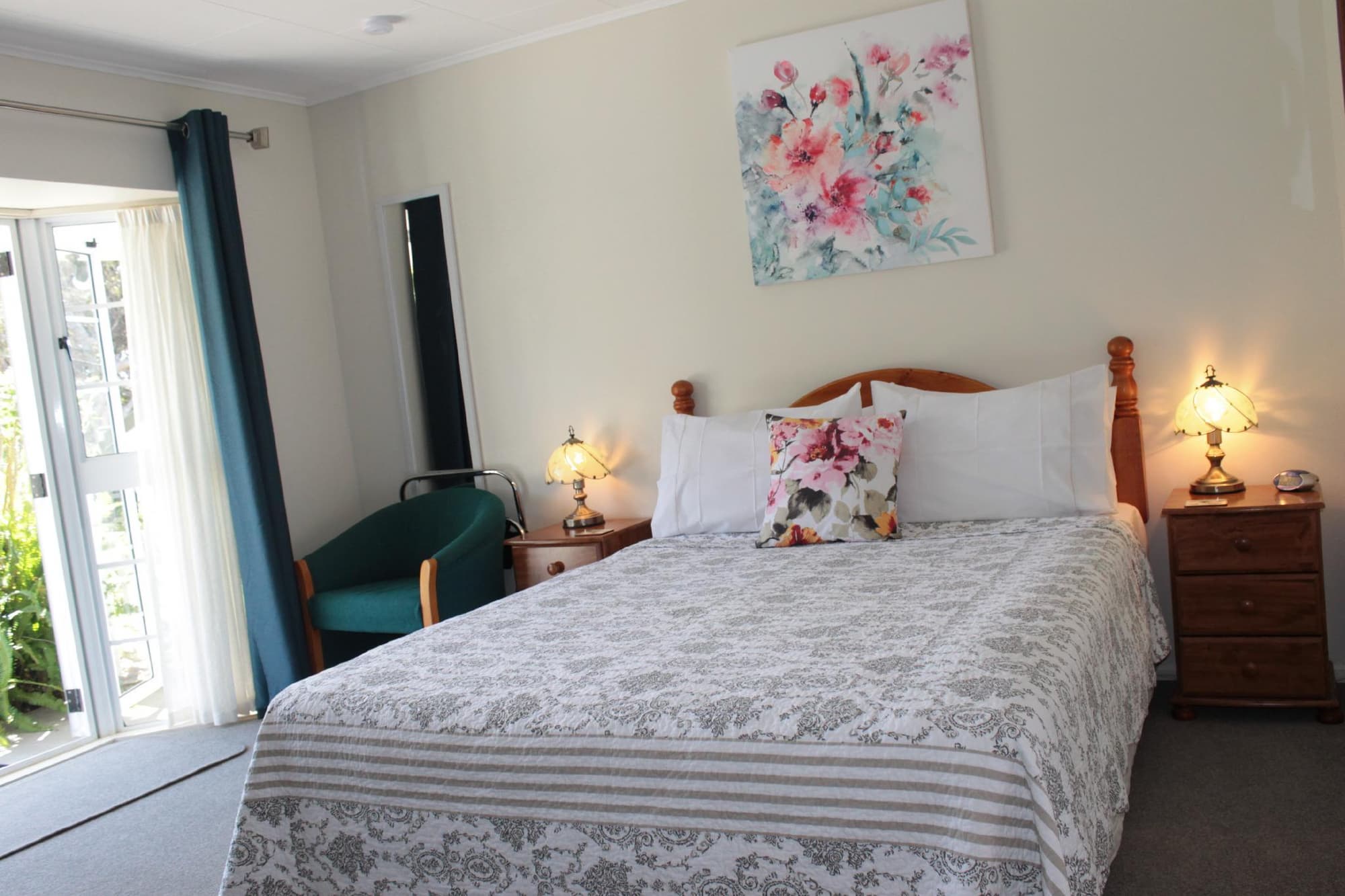 Ash Grove Boutique Motel