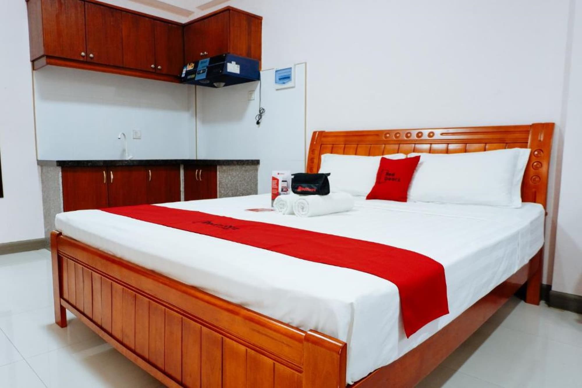 RedDoorz Plus near Camella La Brisa Lapulapu