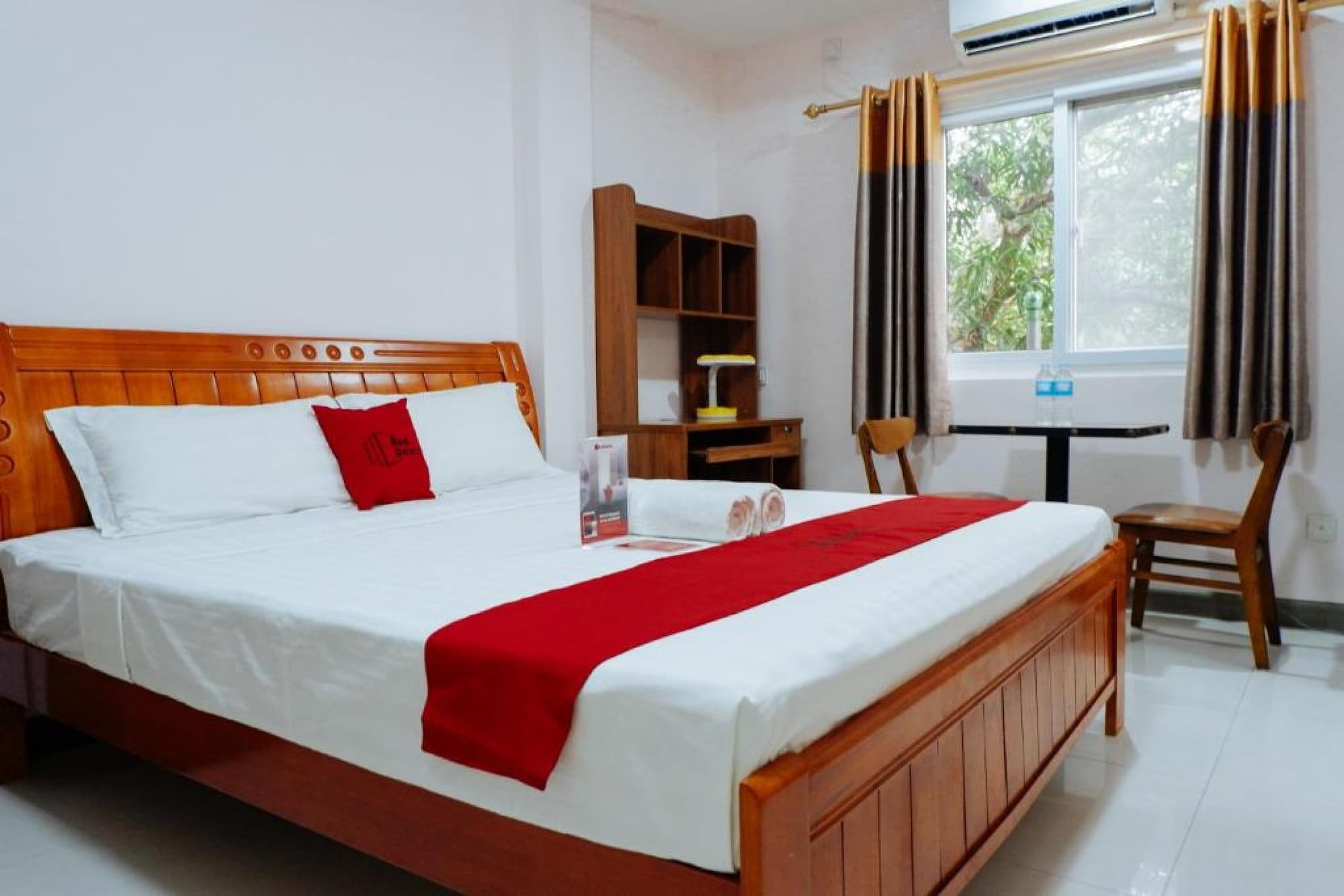 RedDoorz Plus near Camella La Brisa Lapulapu