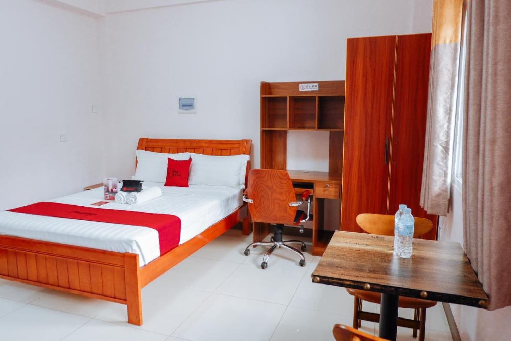 RedDoorz Plus near Camella La Brisa Lapulapu