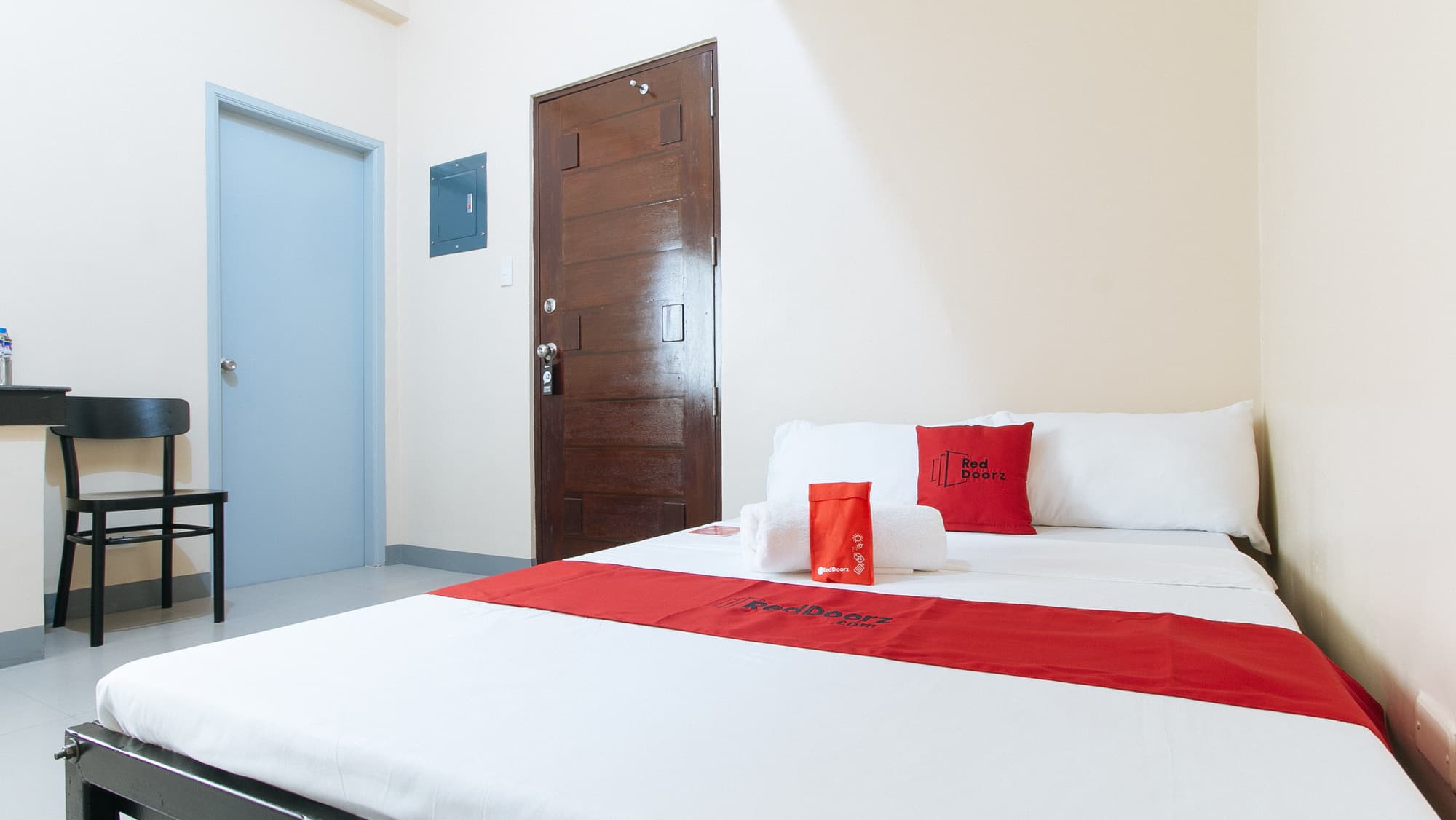 RedDoorz @ Torre De Manuel Residences 1