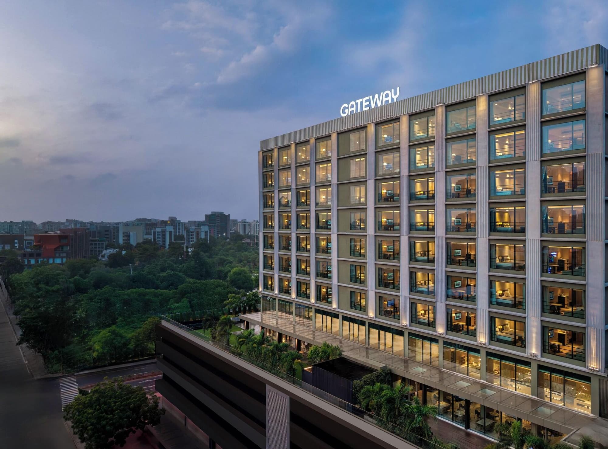 Courtyard By Marriott Ahmedabad Sindhu Bhavan Road