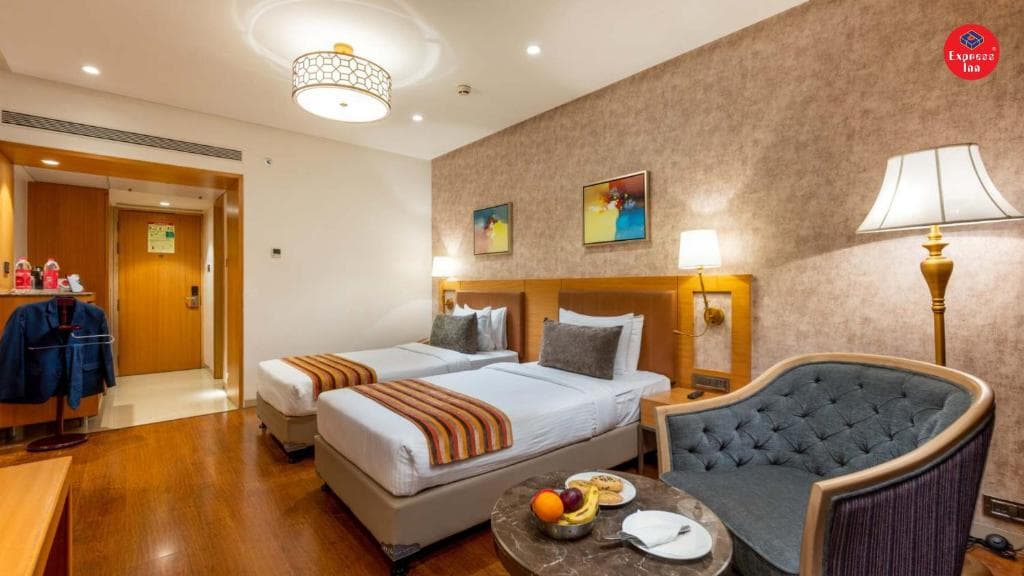 Express Inn The Business Luxury Hotel