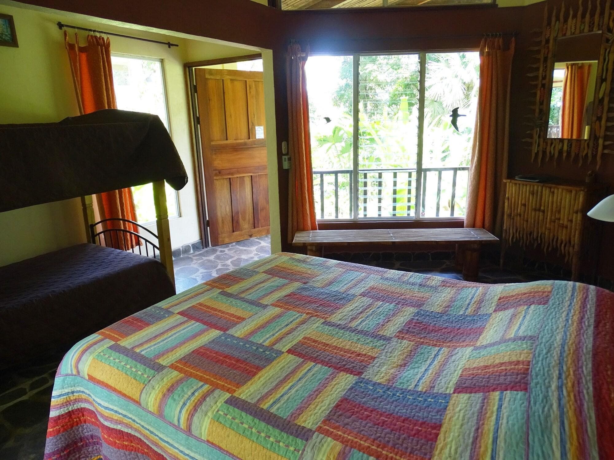 Heliconia Island, Room