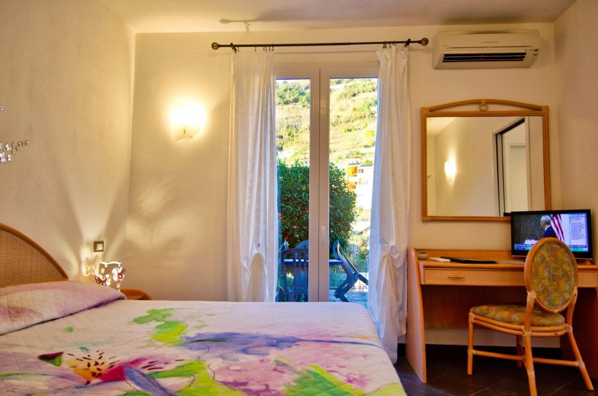 Cinqueterre Residence