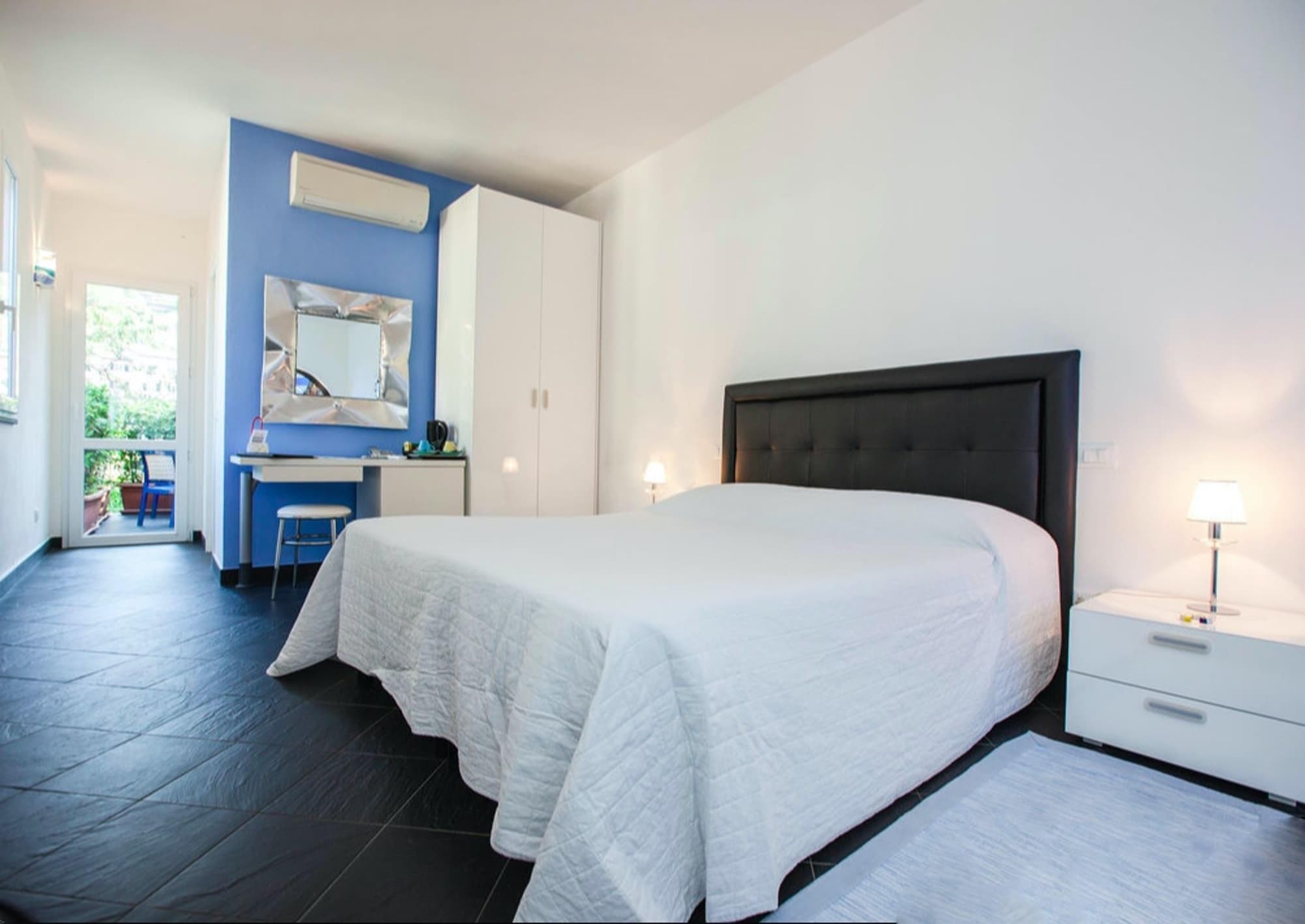 Cinqueterre Residence