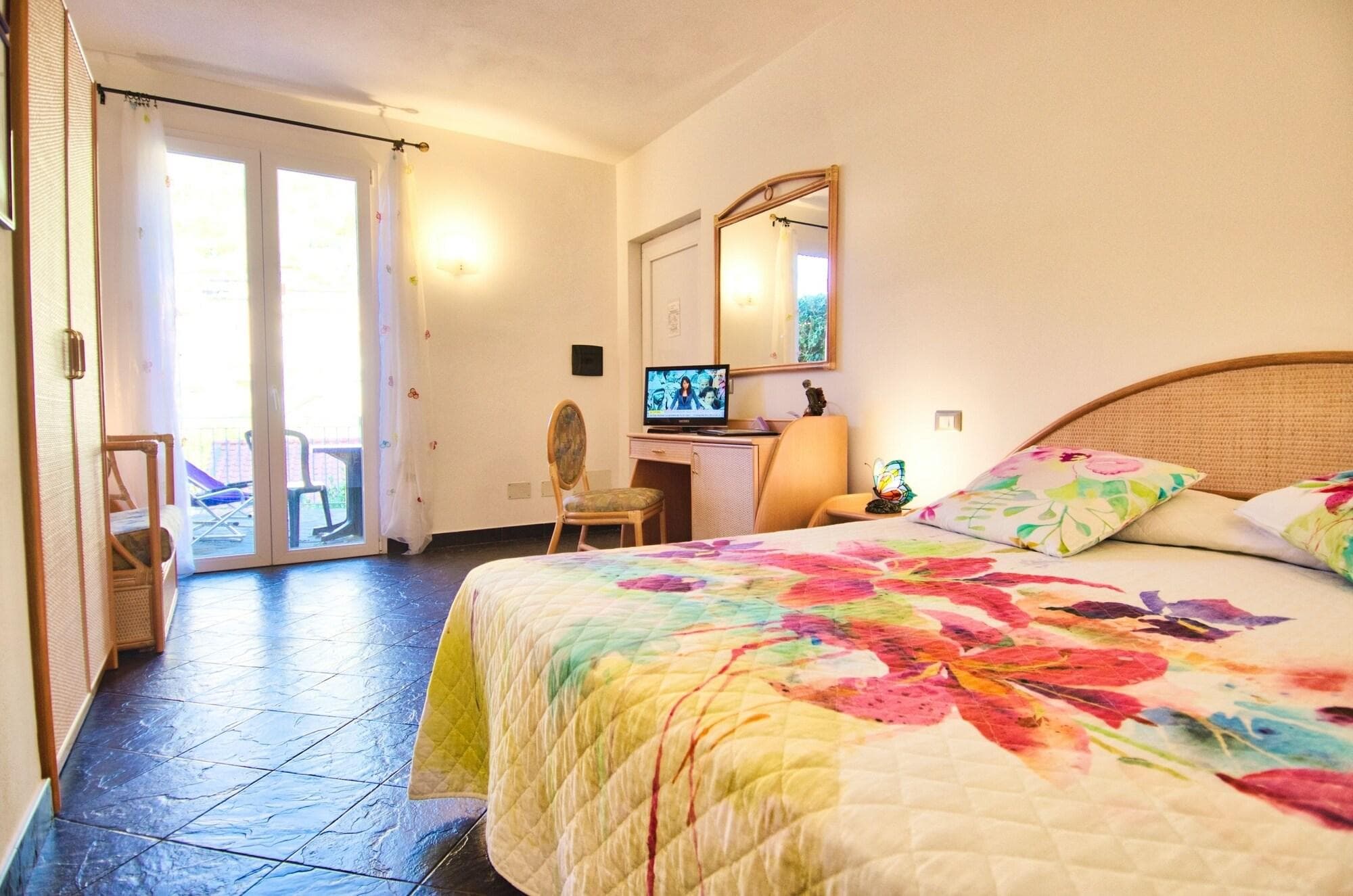 Cinqueterre Residence