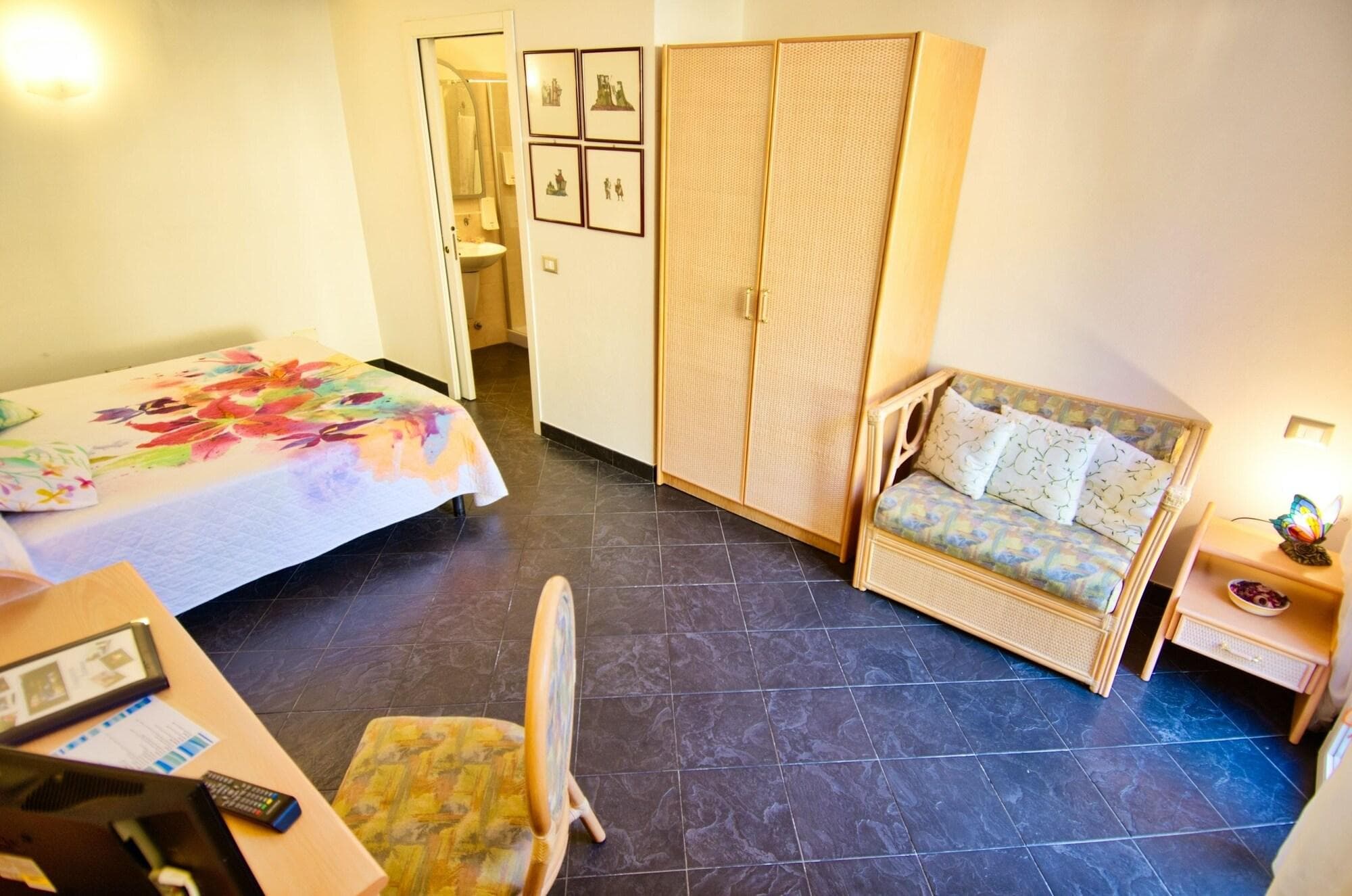 Cinqueterre Residence